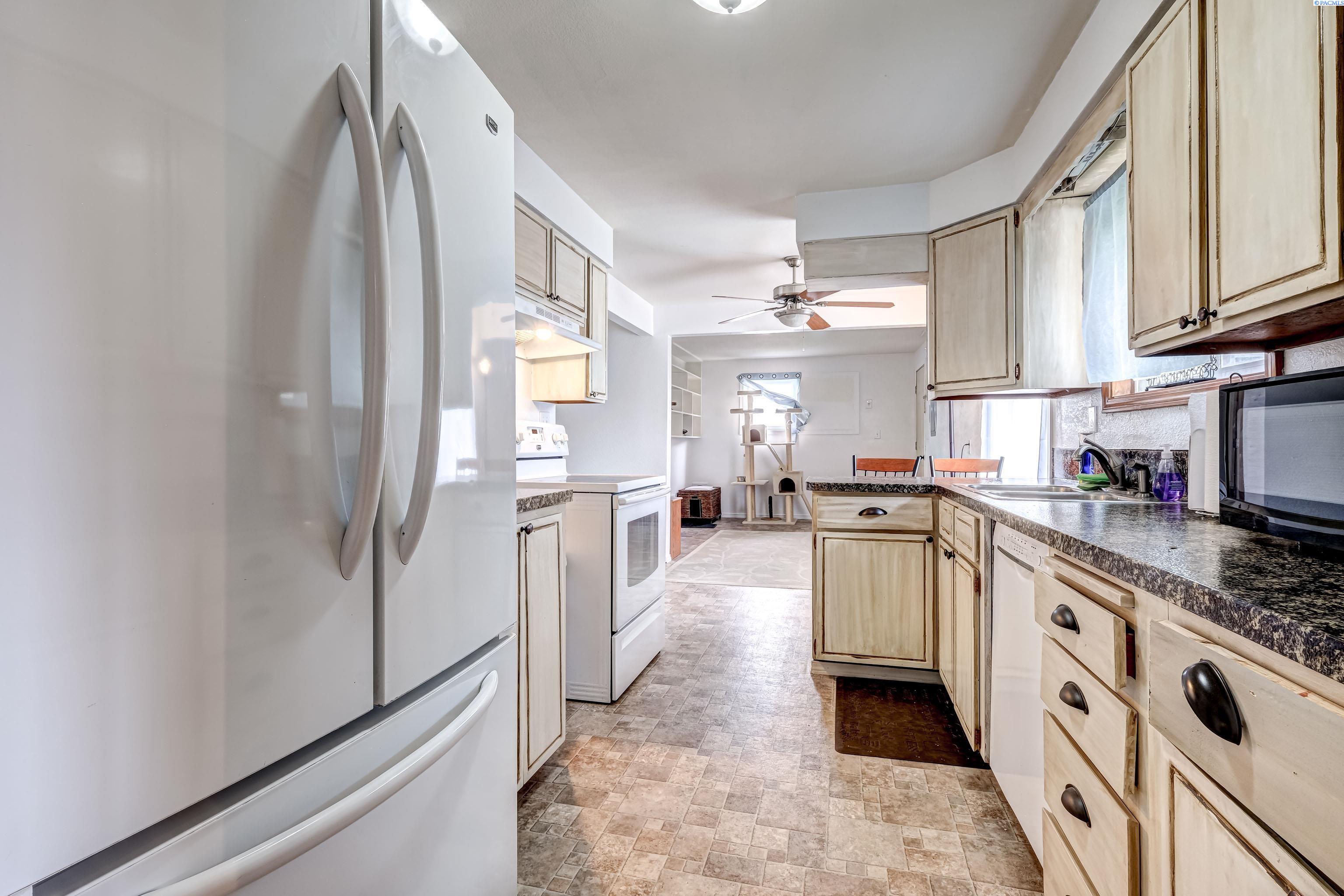1318 W 3rd
