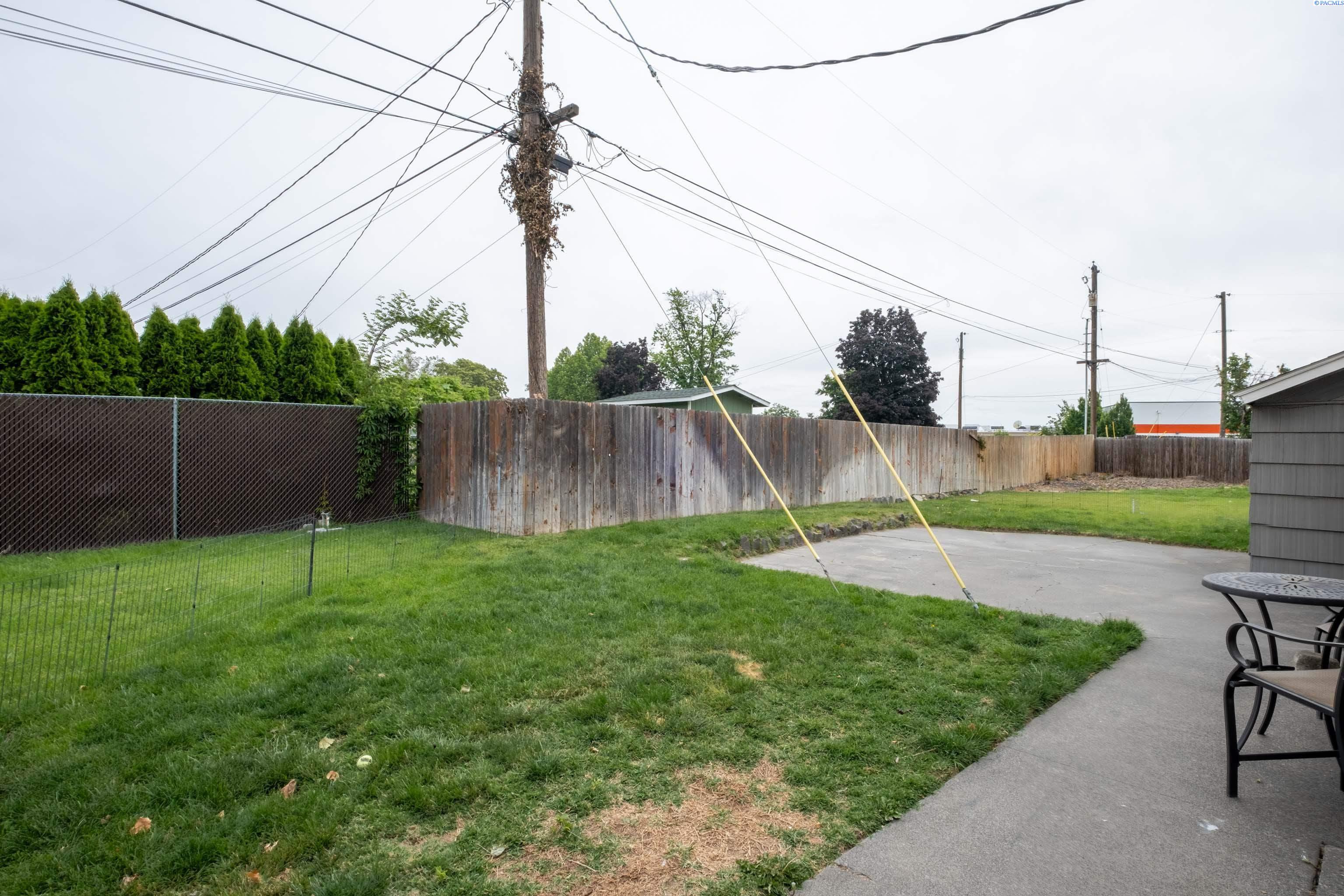 1318 W 3rd