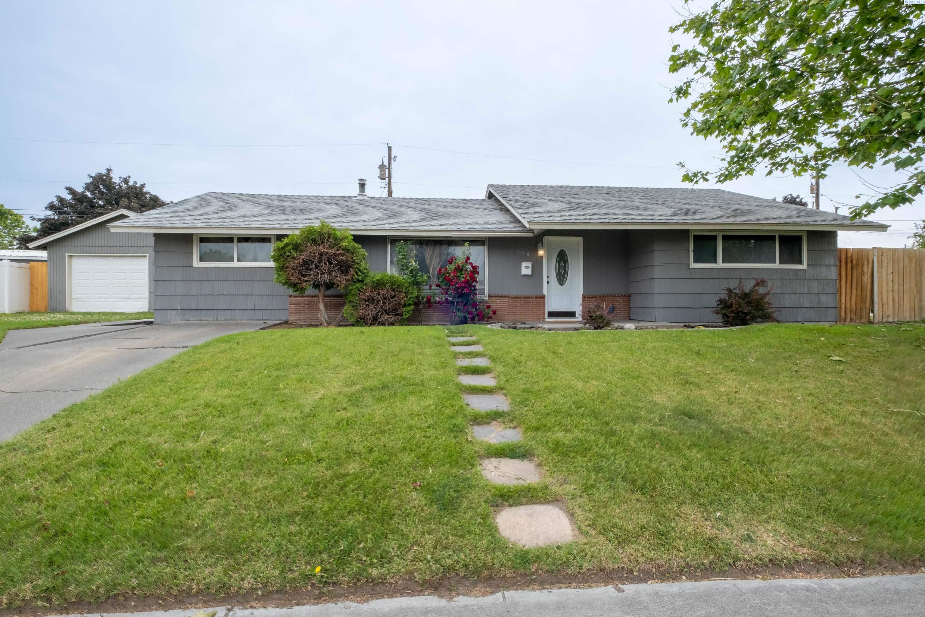 1318 W 3rd