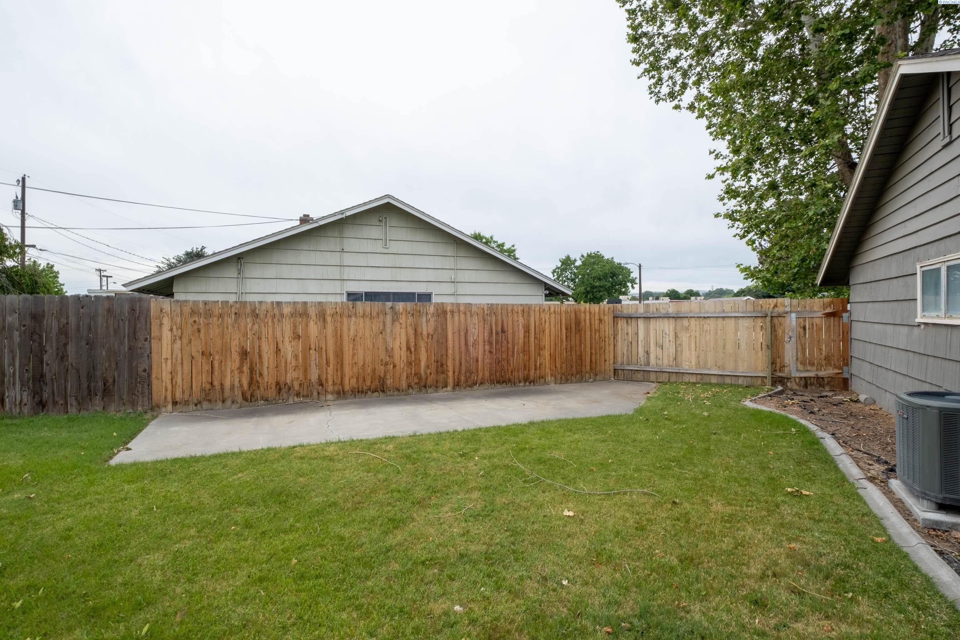 1318 W 3rd