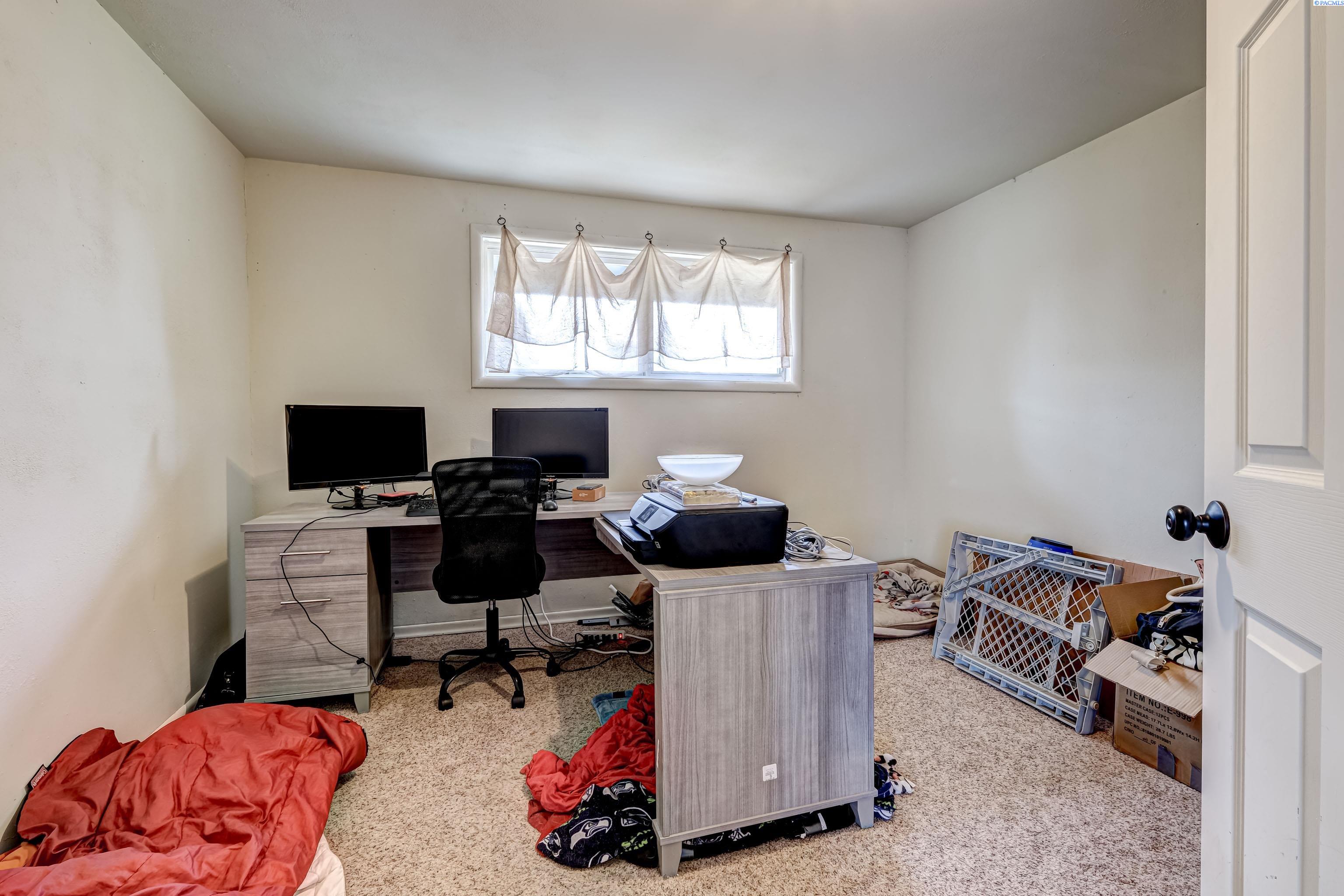 1318 W 3rd