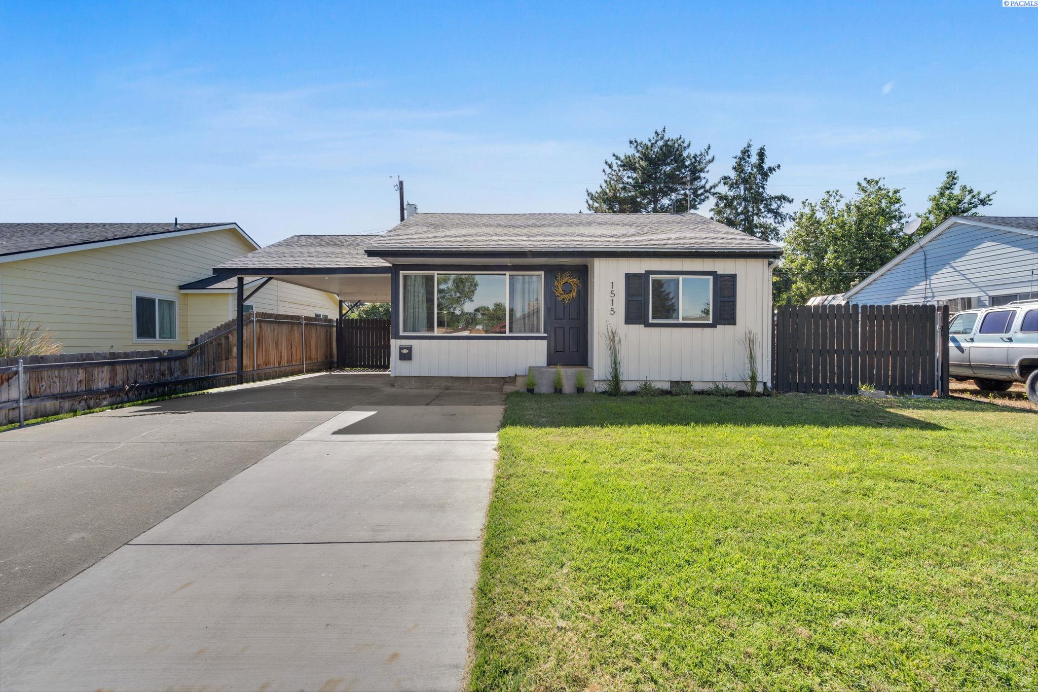 1515 Perkins Ave