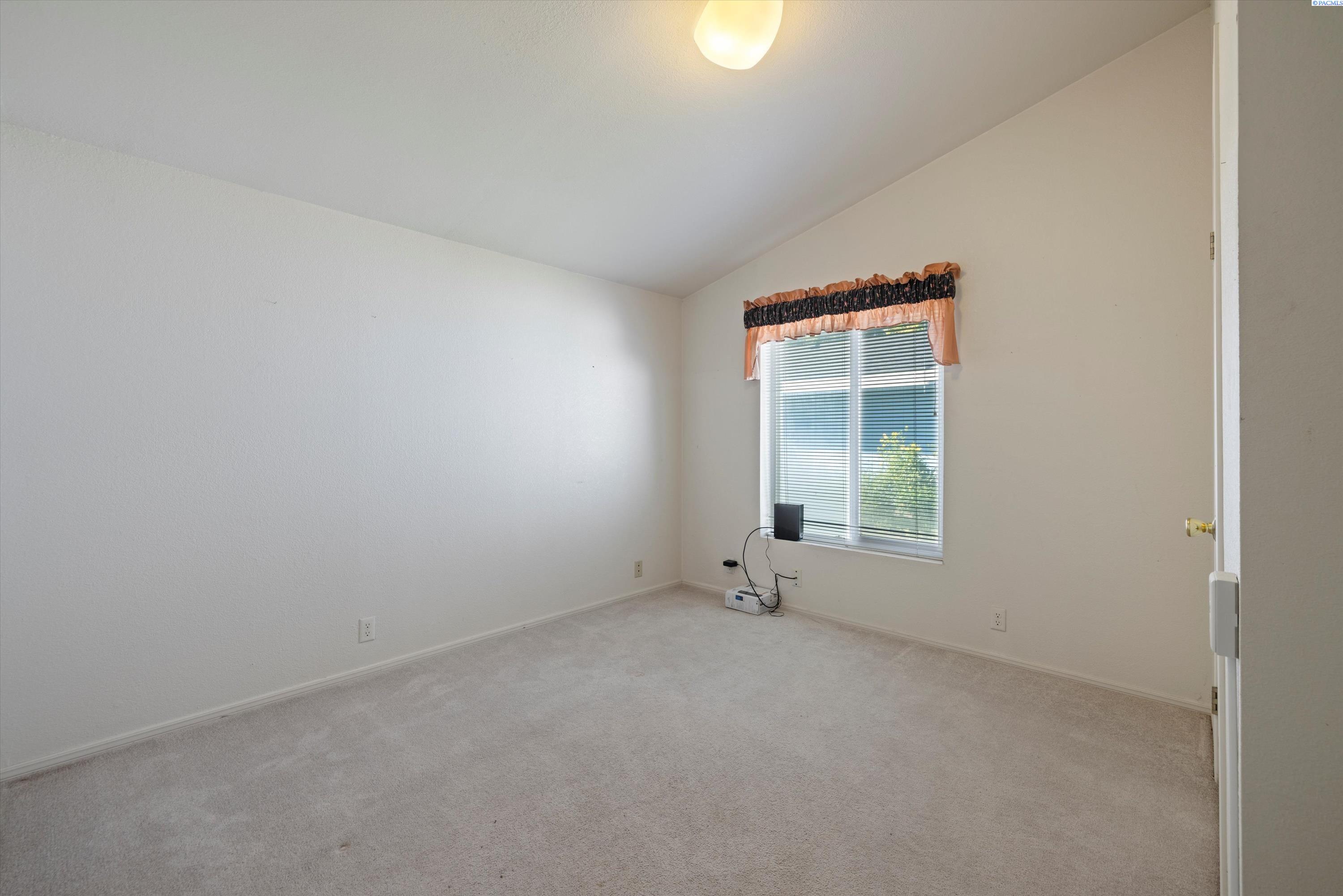 2906 Chicory Dr