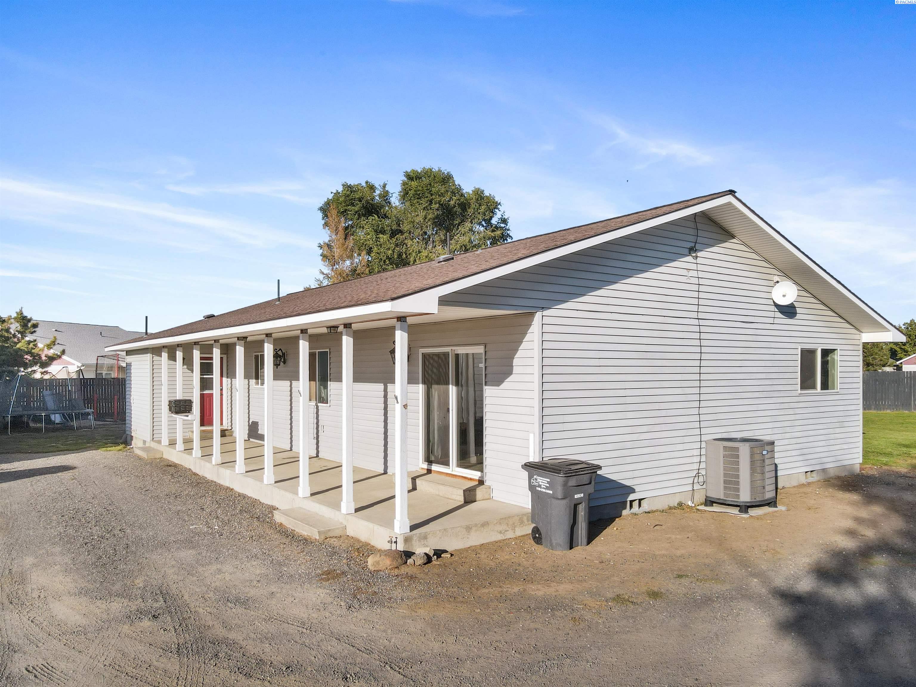 2220 W Sielaff Lane