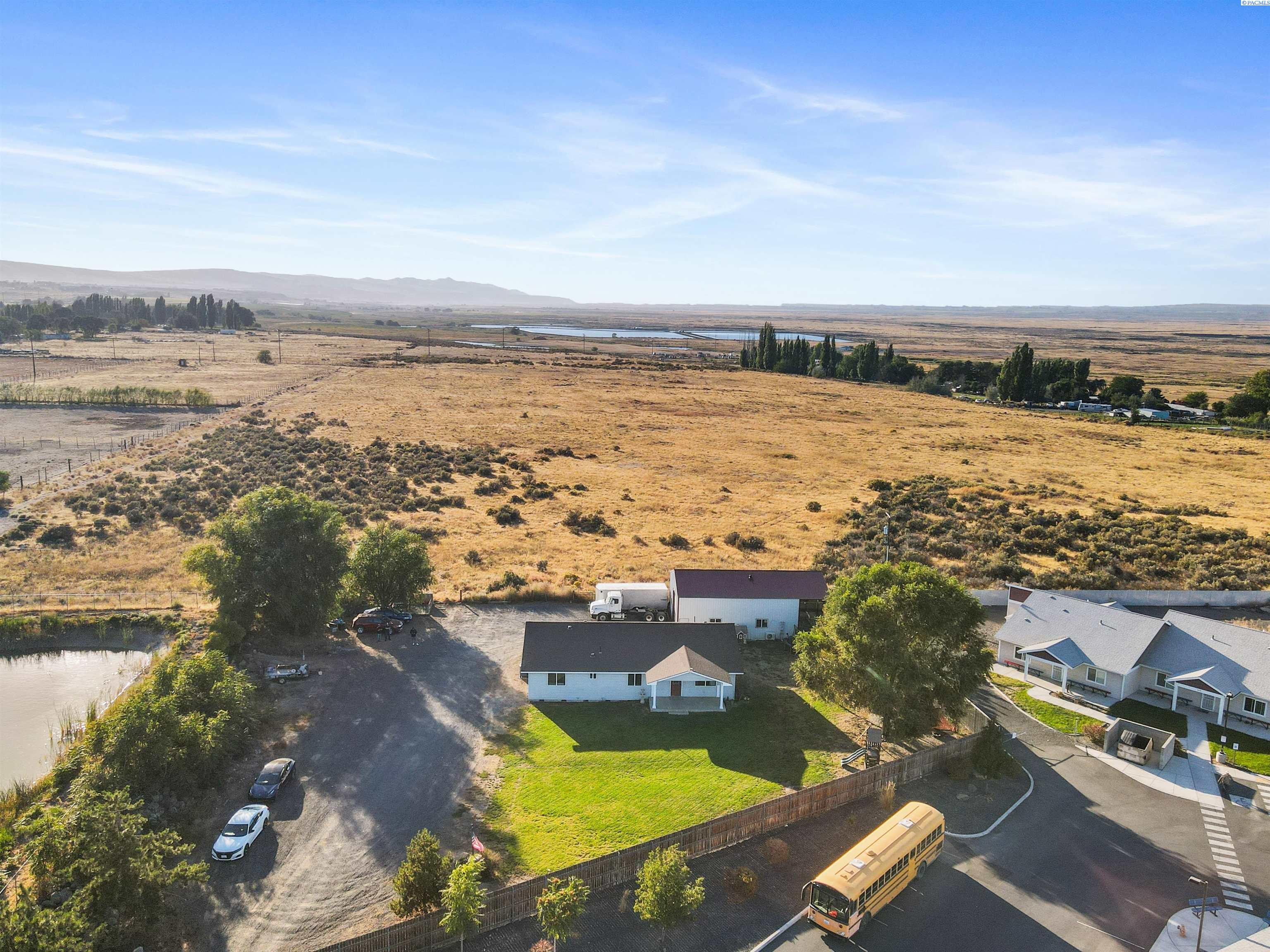 2220 W Sielaff Lane