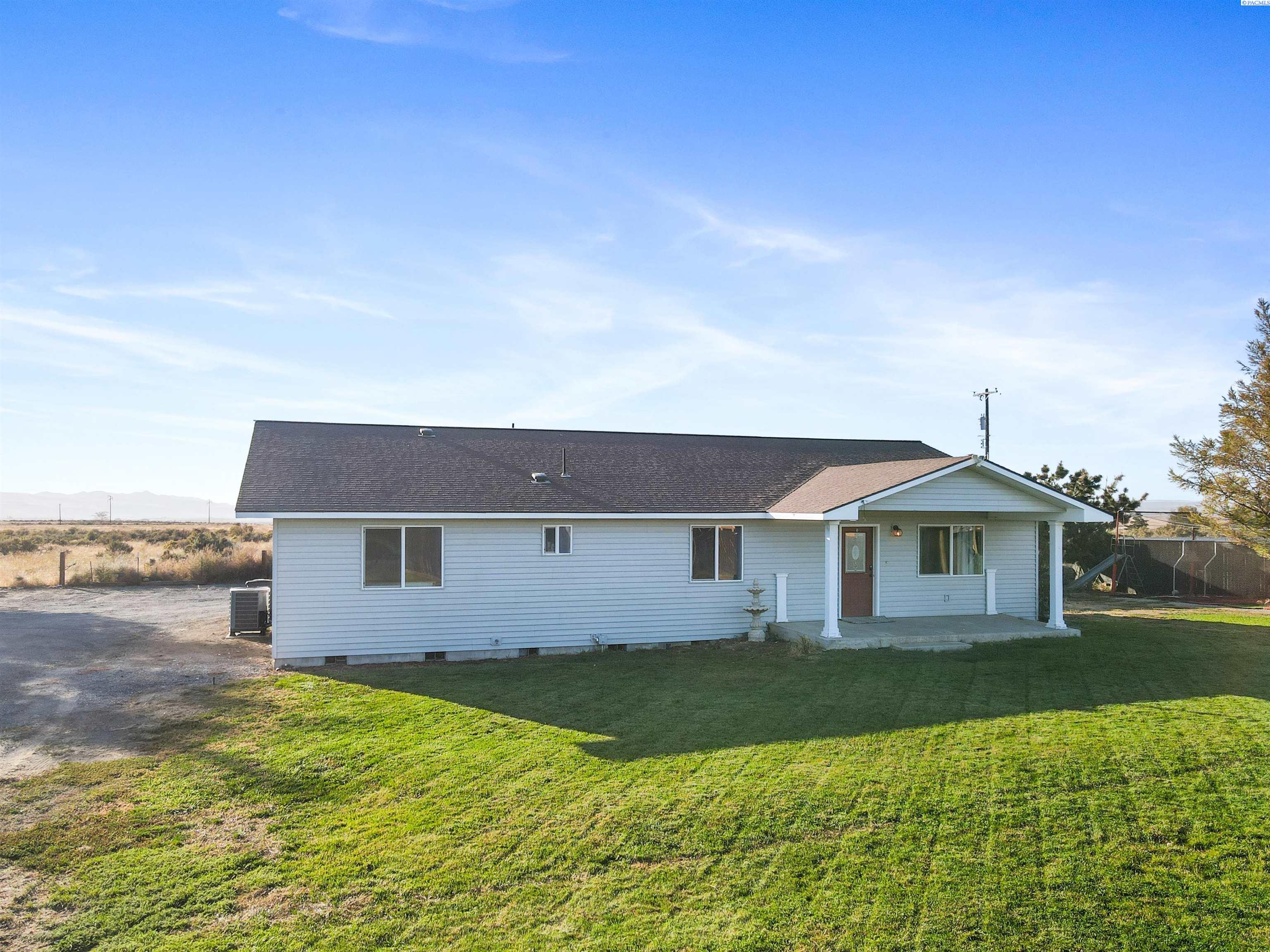 2220 W Sielaff Lane