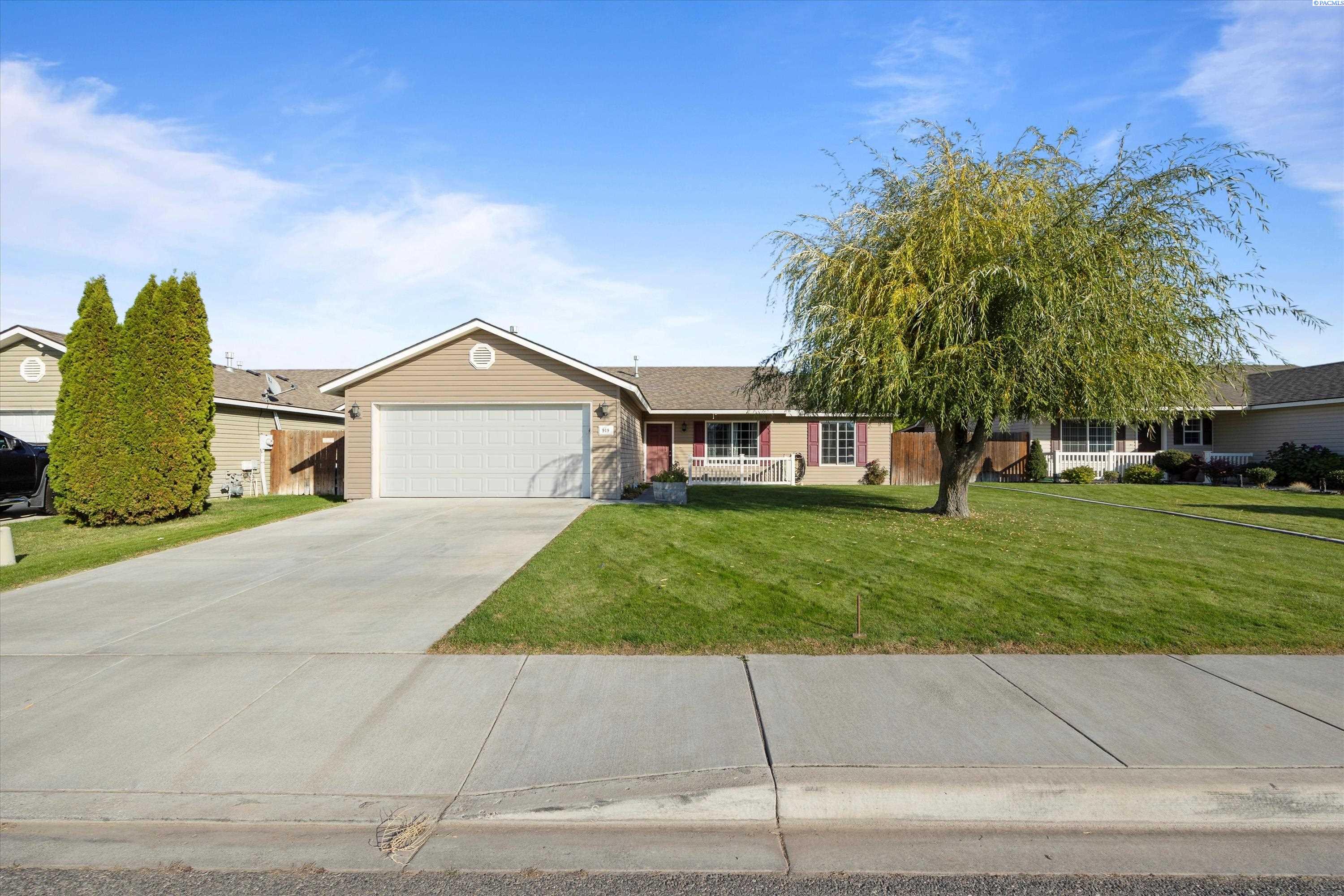 919 N Beech
