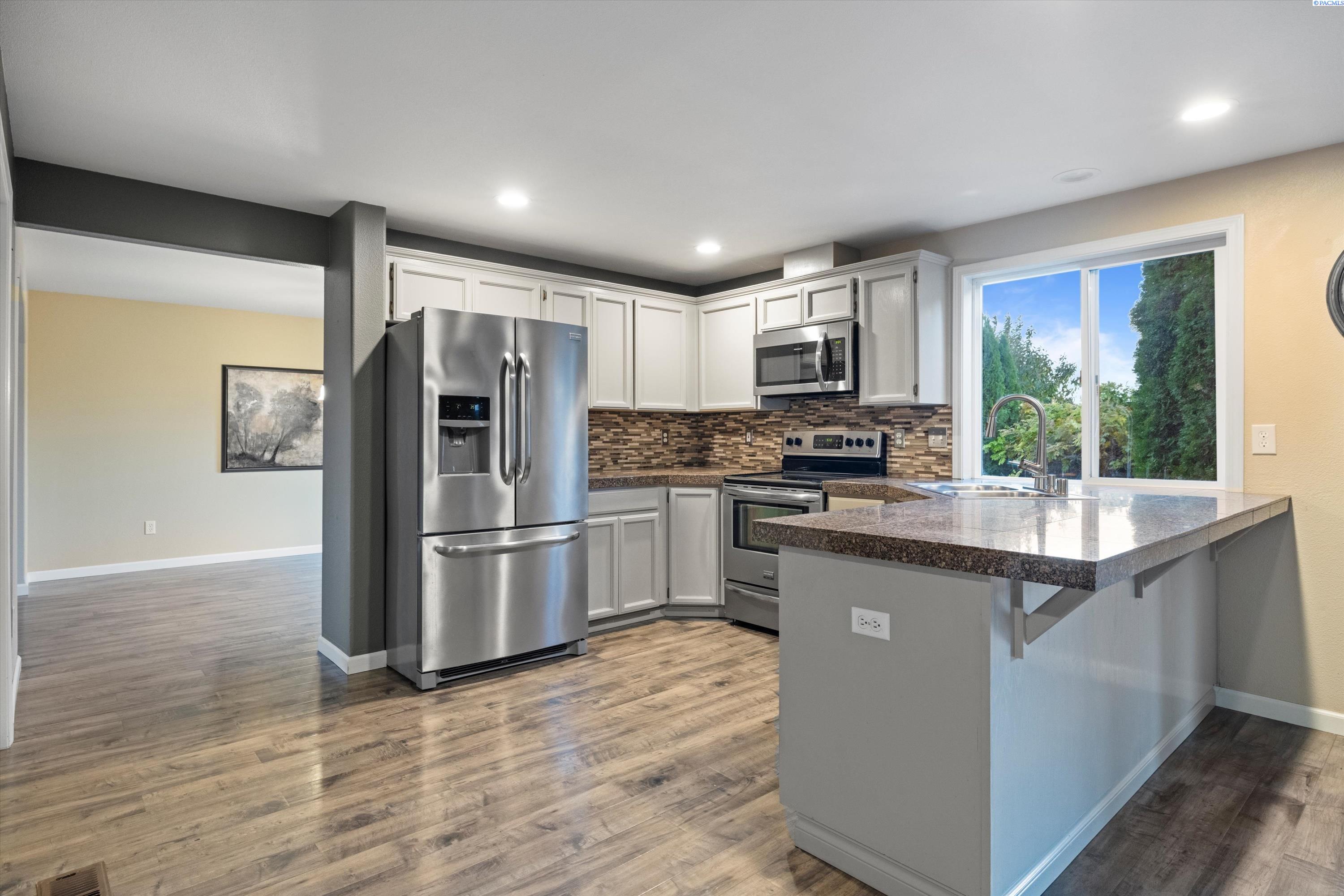7612 Galiano Dr.