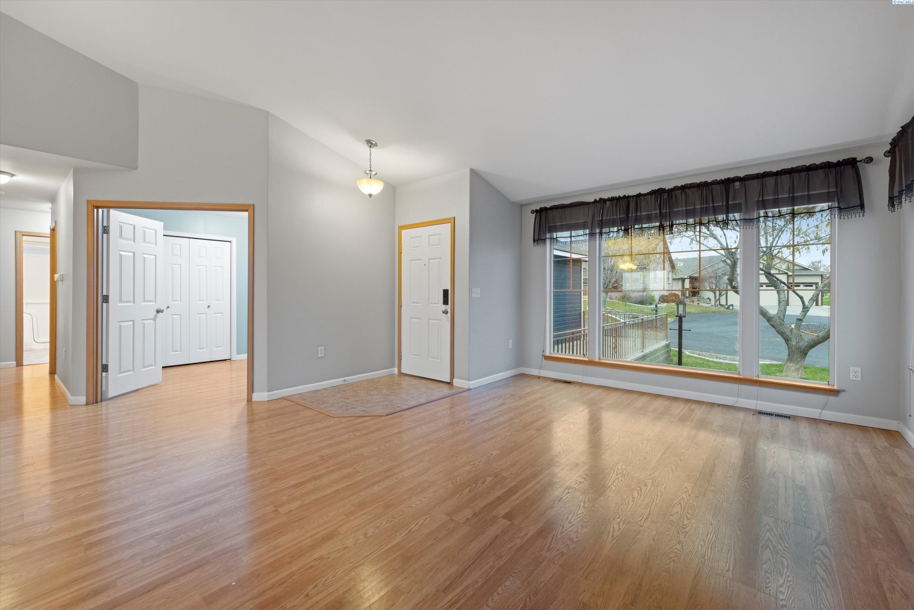150 Henley Dr
