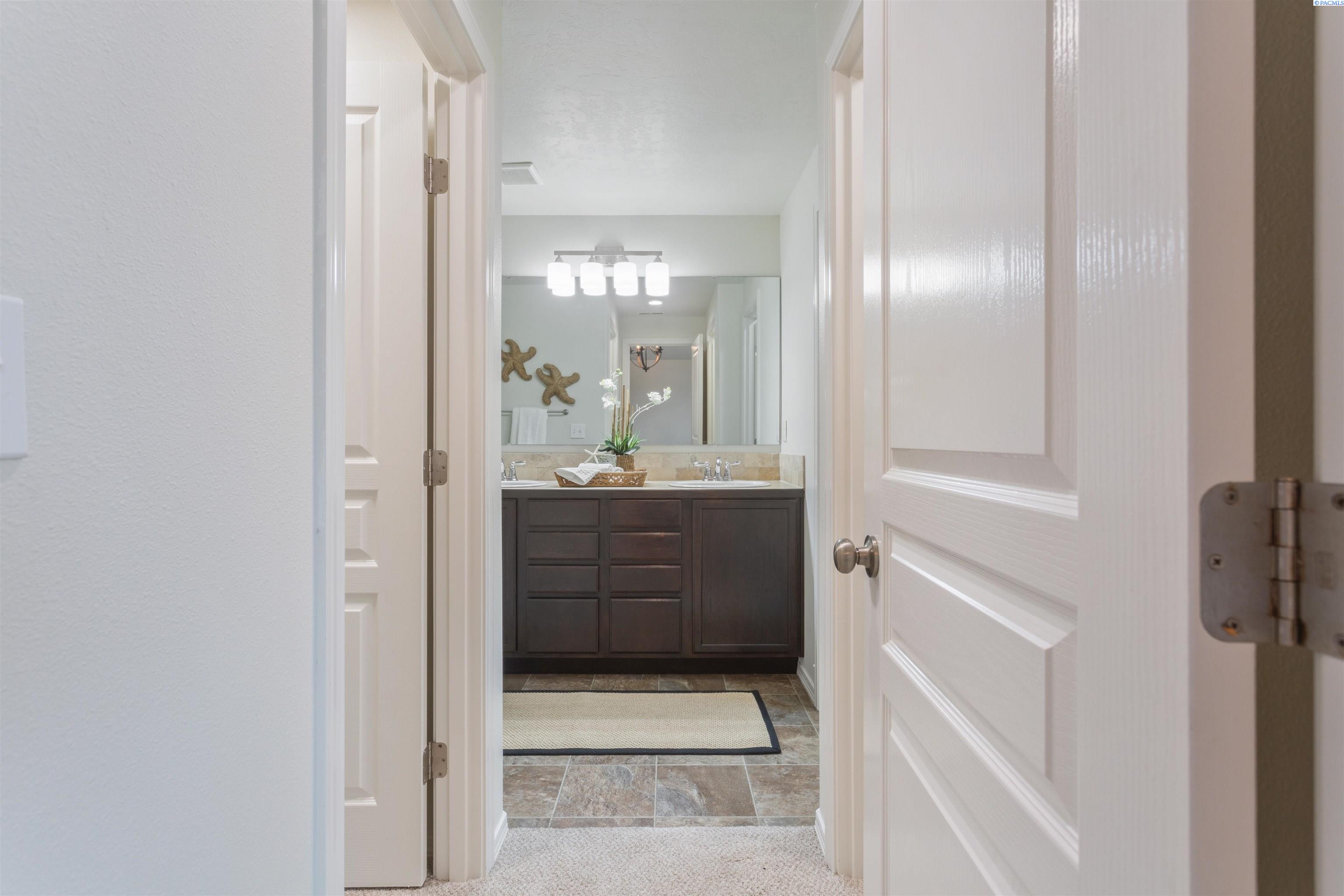 3705 Artesia