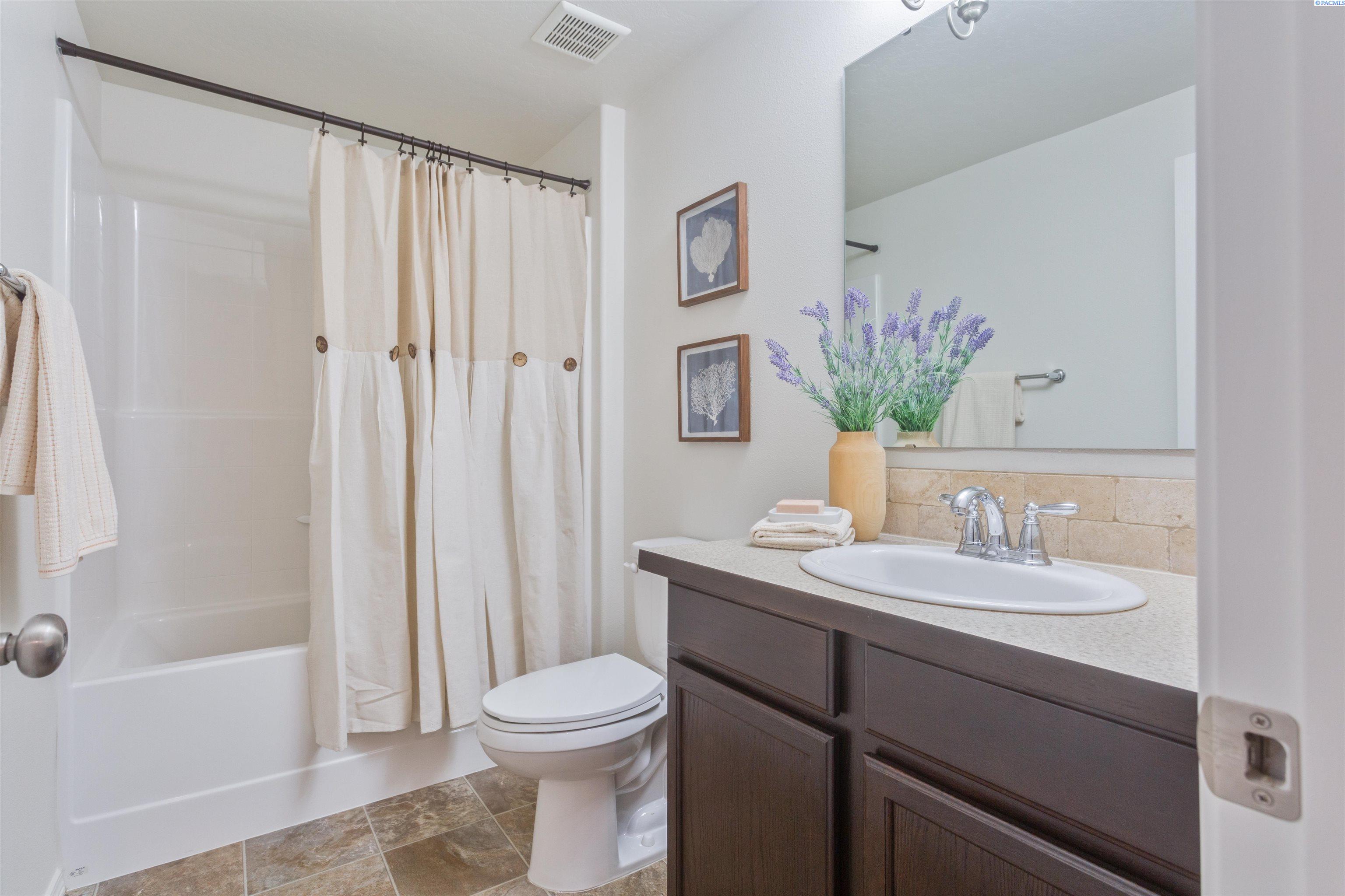 3705 Artesia