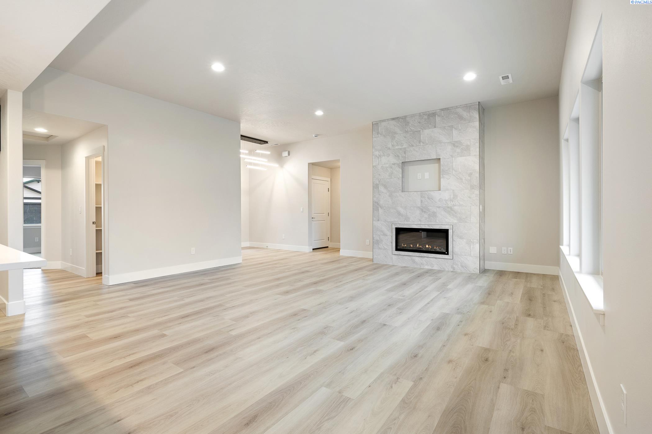 10702 Kokanee Dr