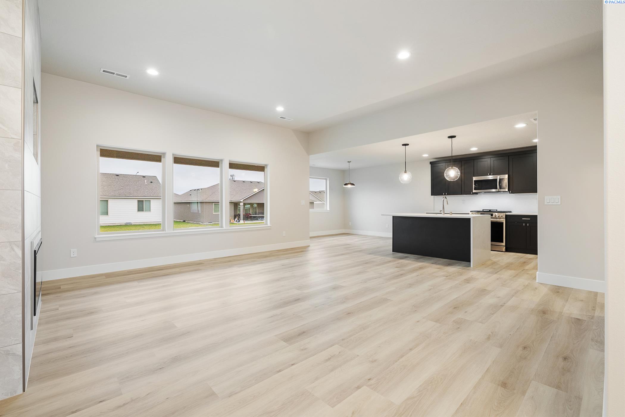 10702 Kokanee Dr