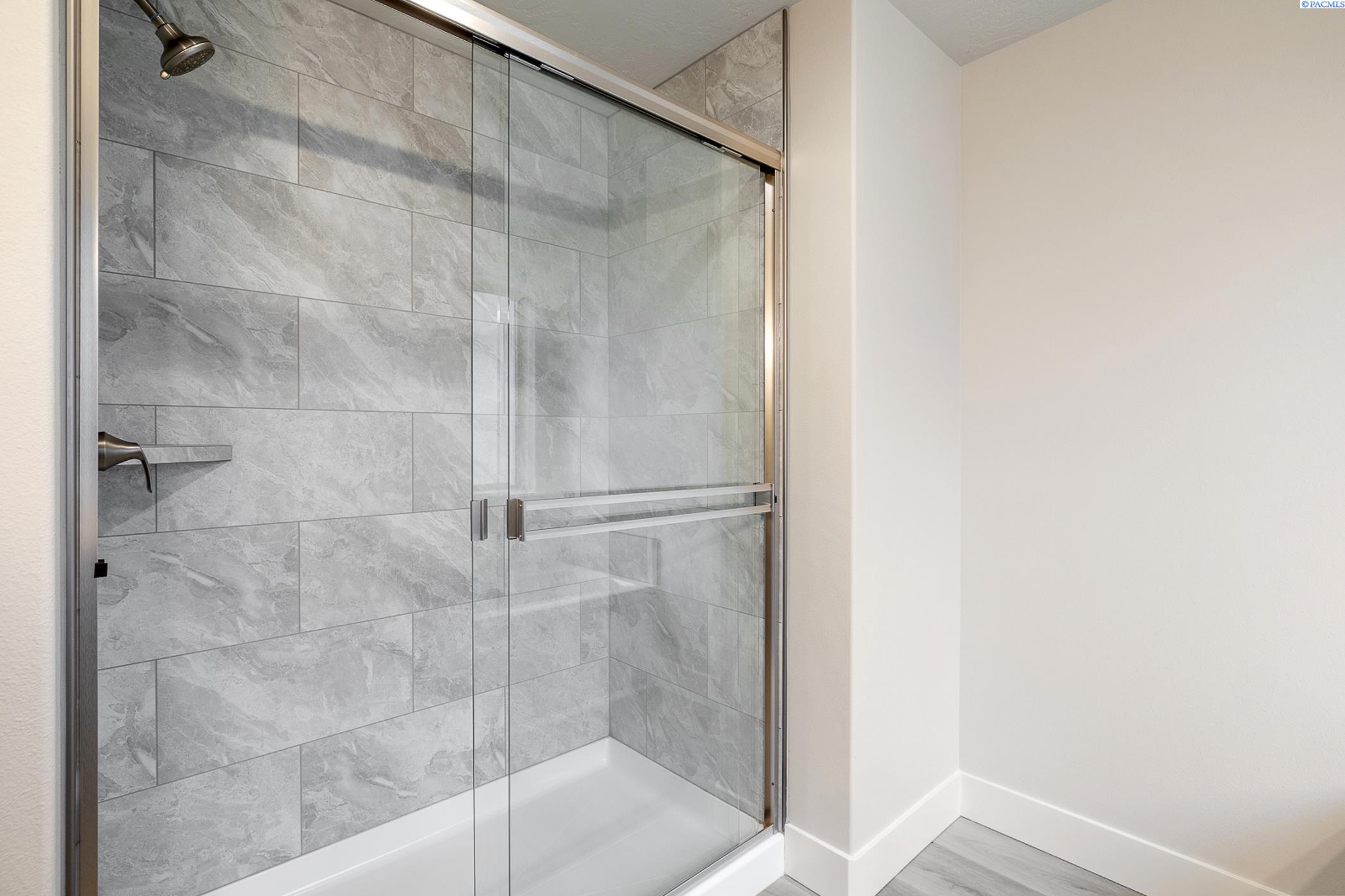 10702 Kokanee Dr