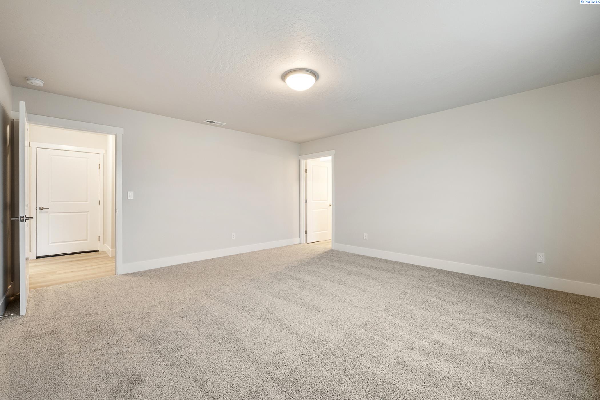 10702 Kokanee Dr