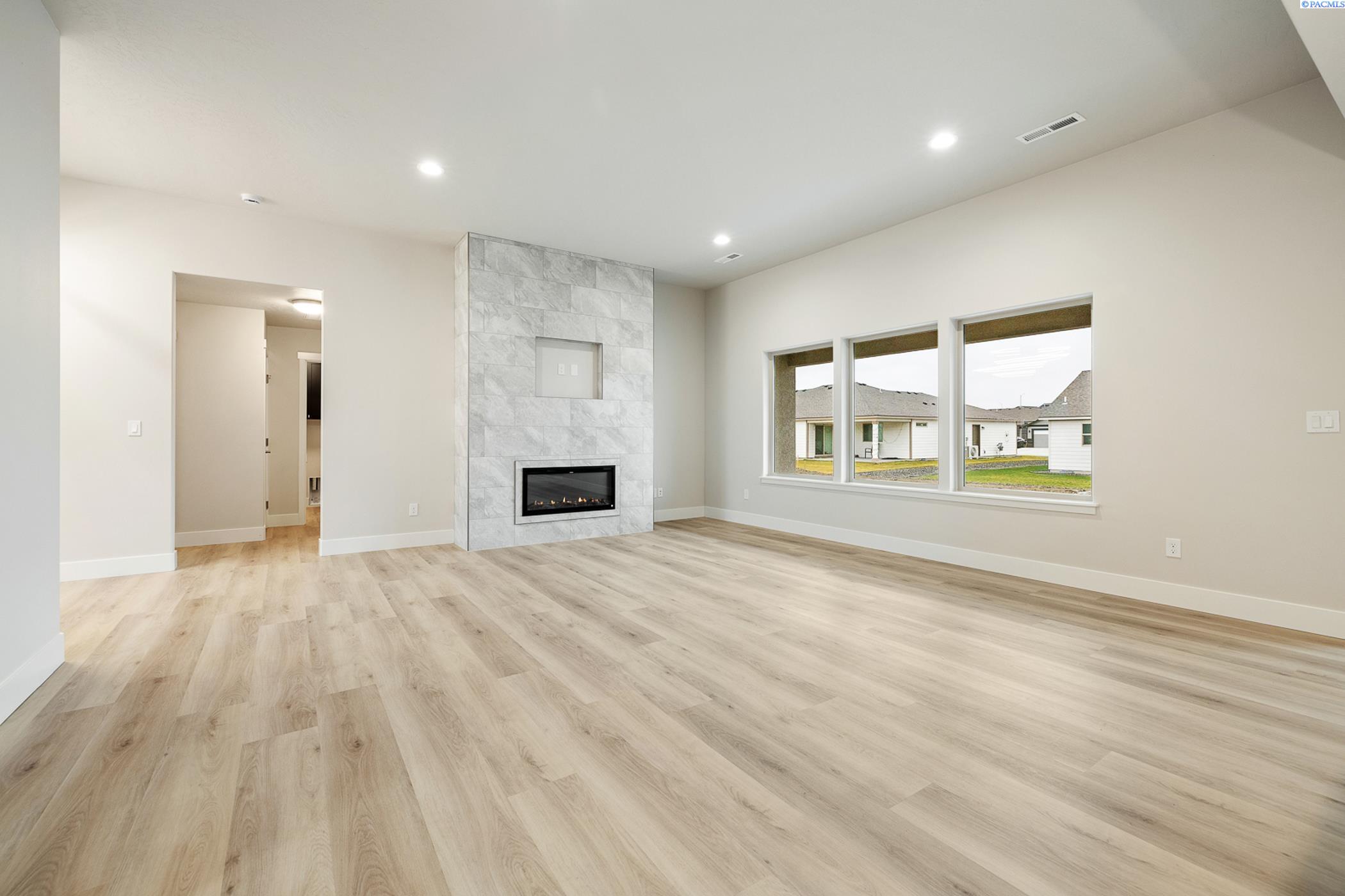 10702 Kokanee Dr