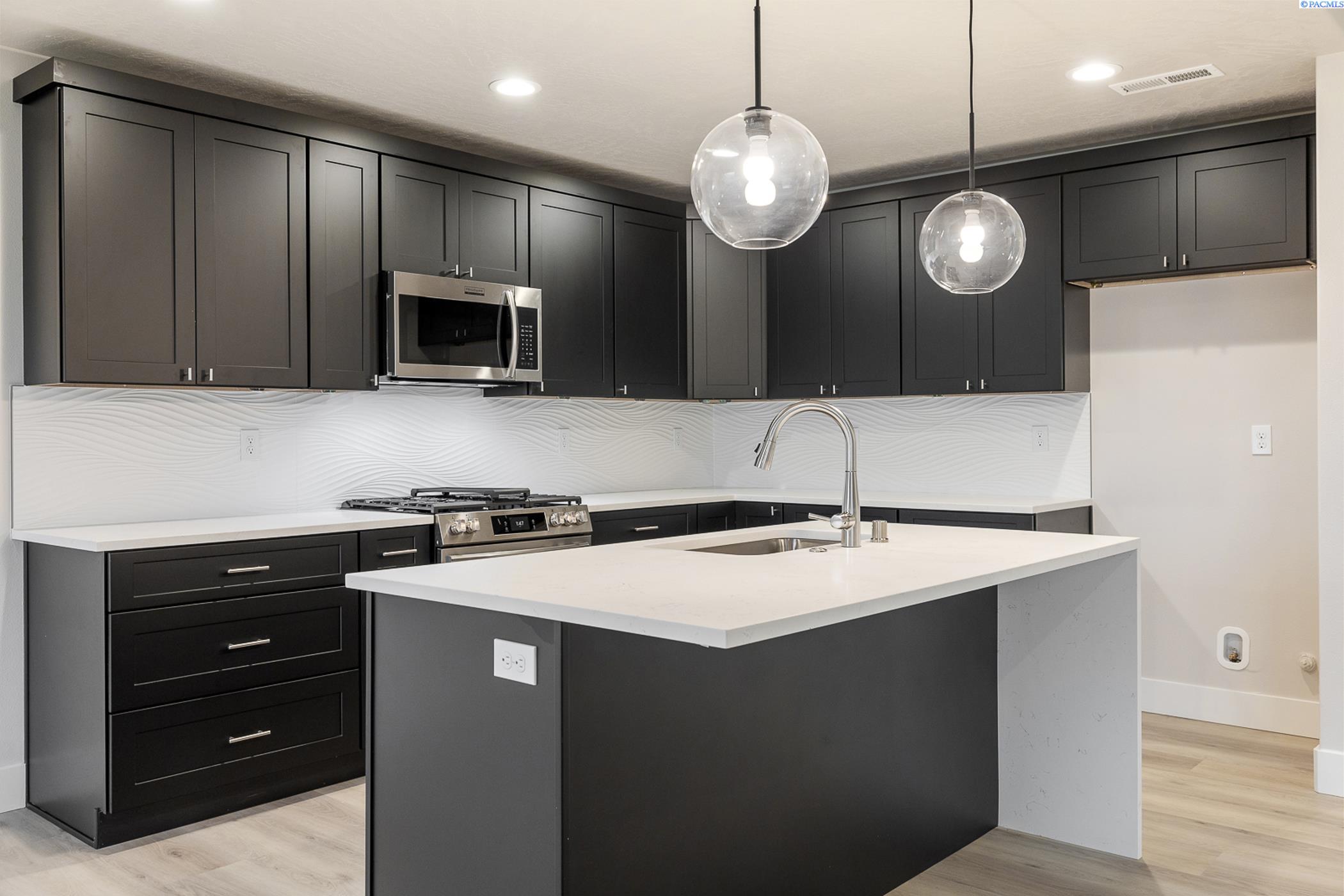 10702 Kokanee Dr