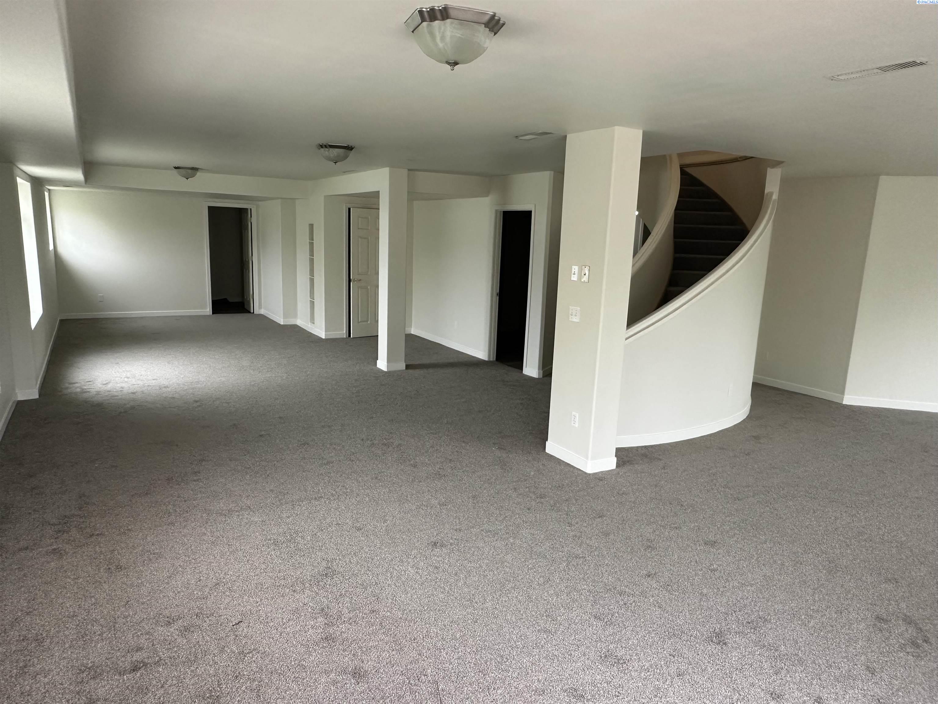 606 S Huntington Place