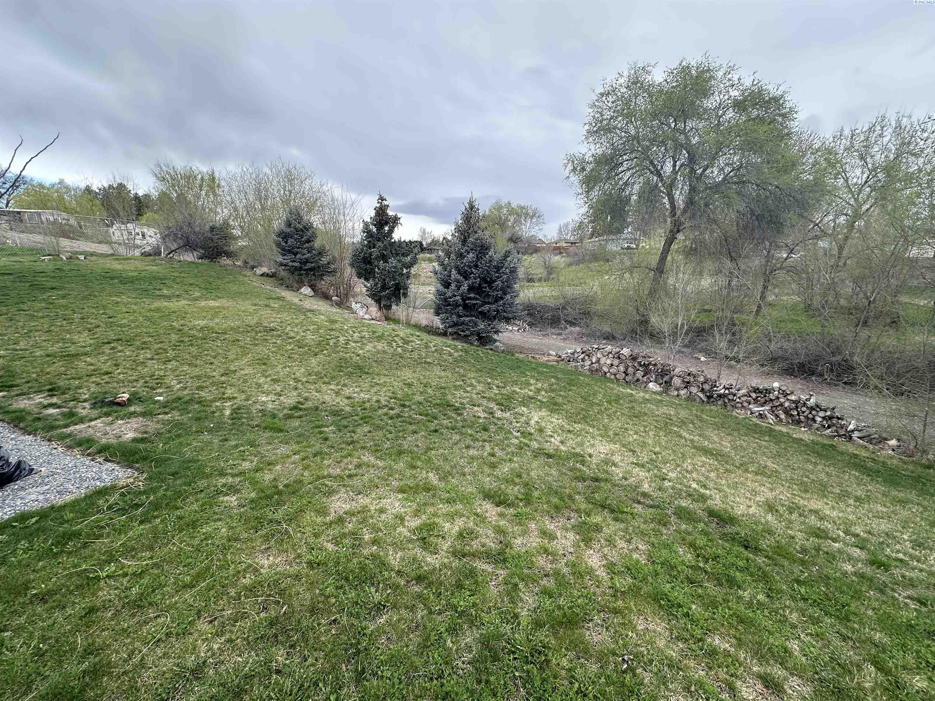 606 S Huntington Place