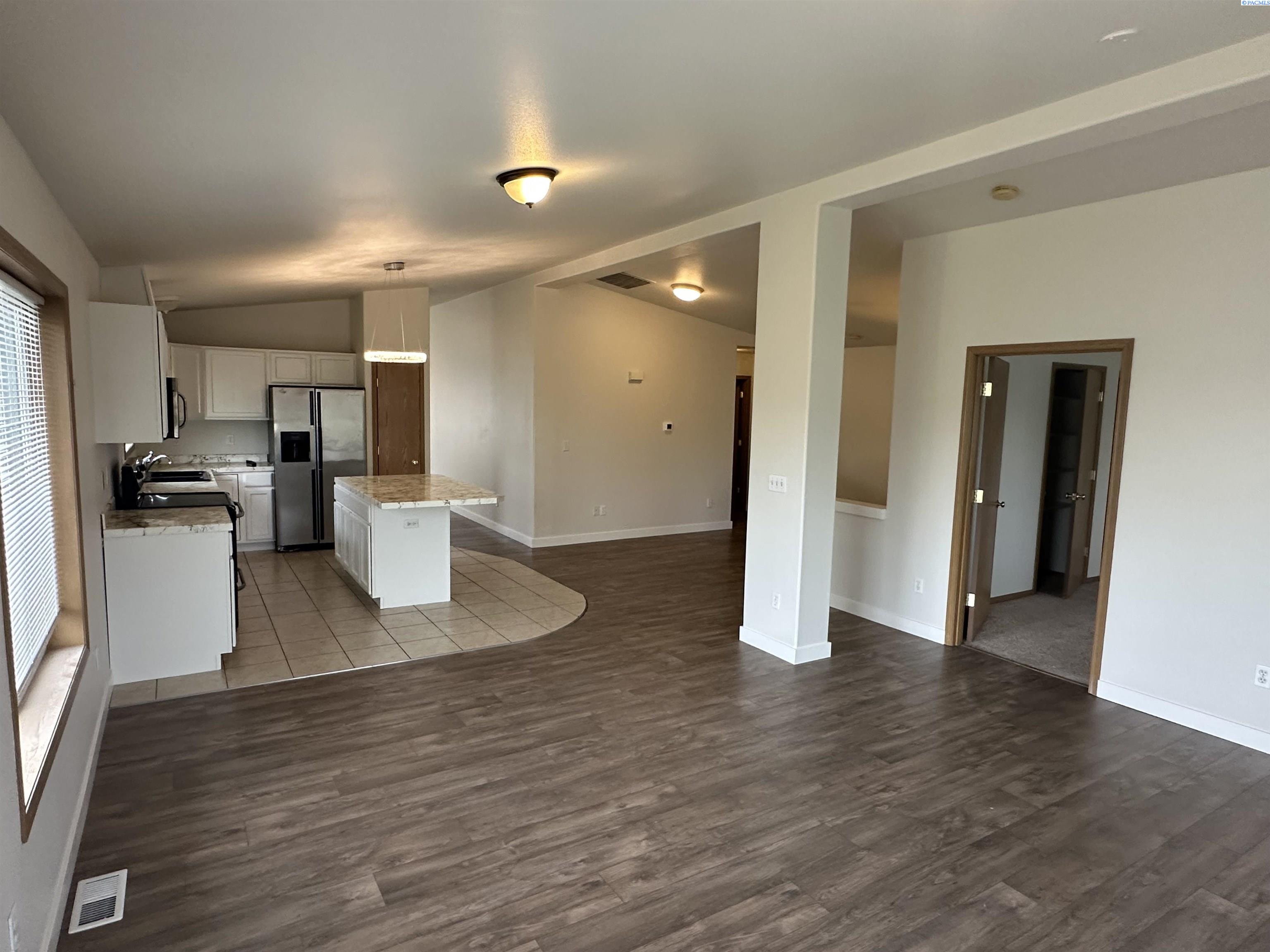 606 S Huntington Place