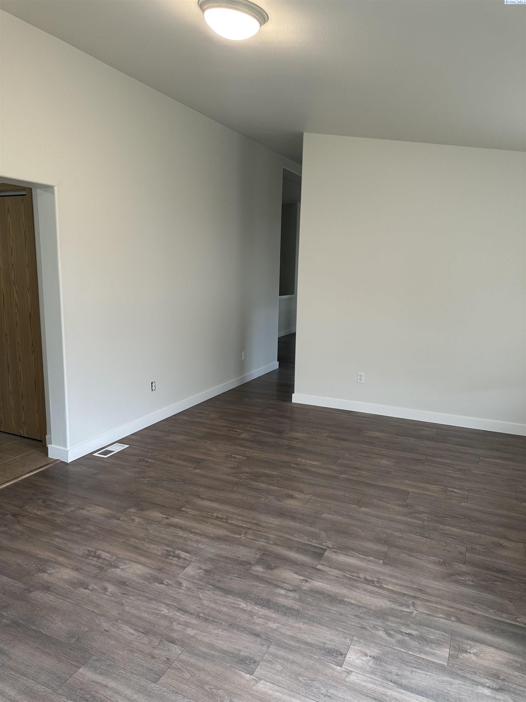 606 S Huntington Place