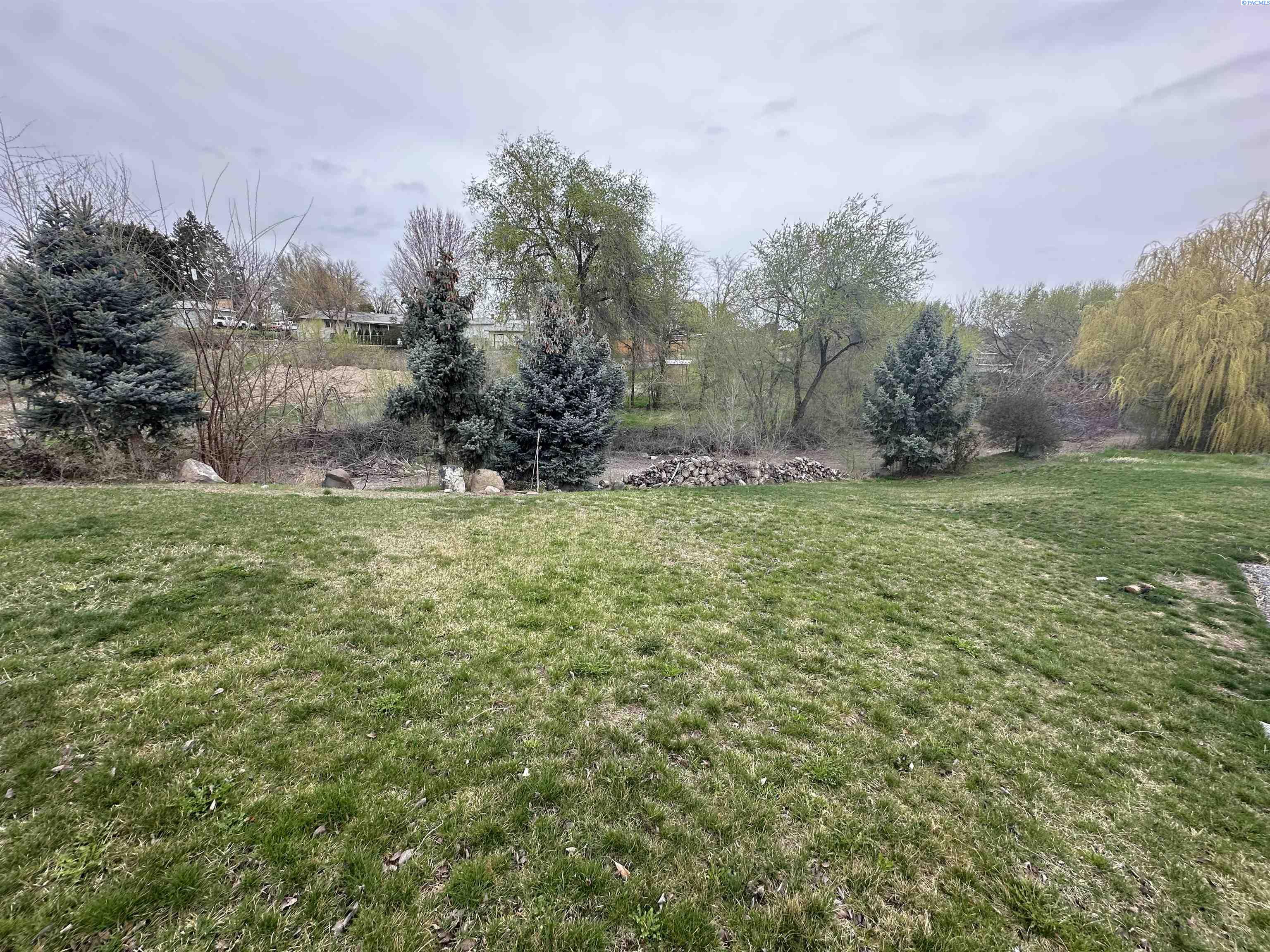 606 S Huntington Place