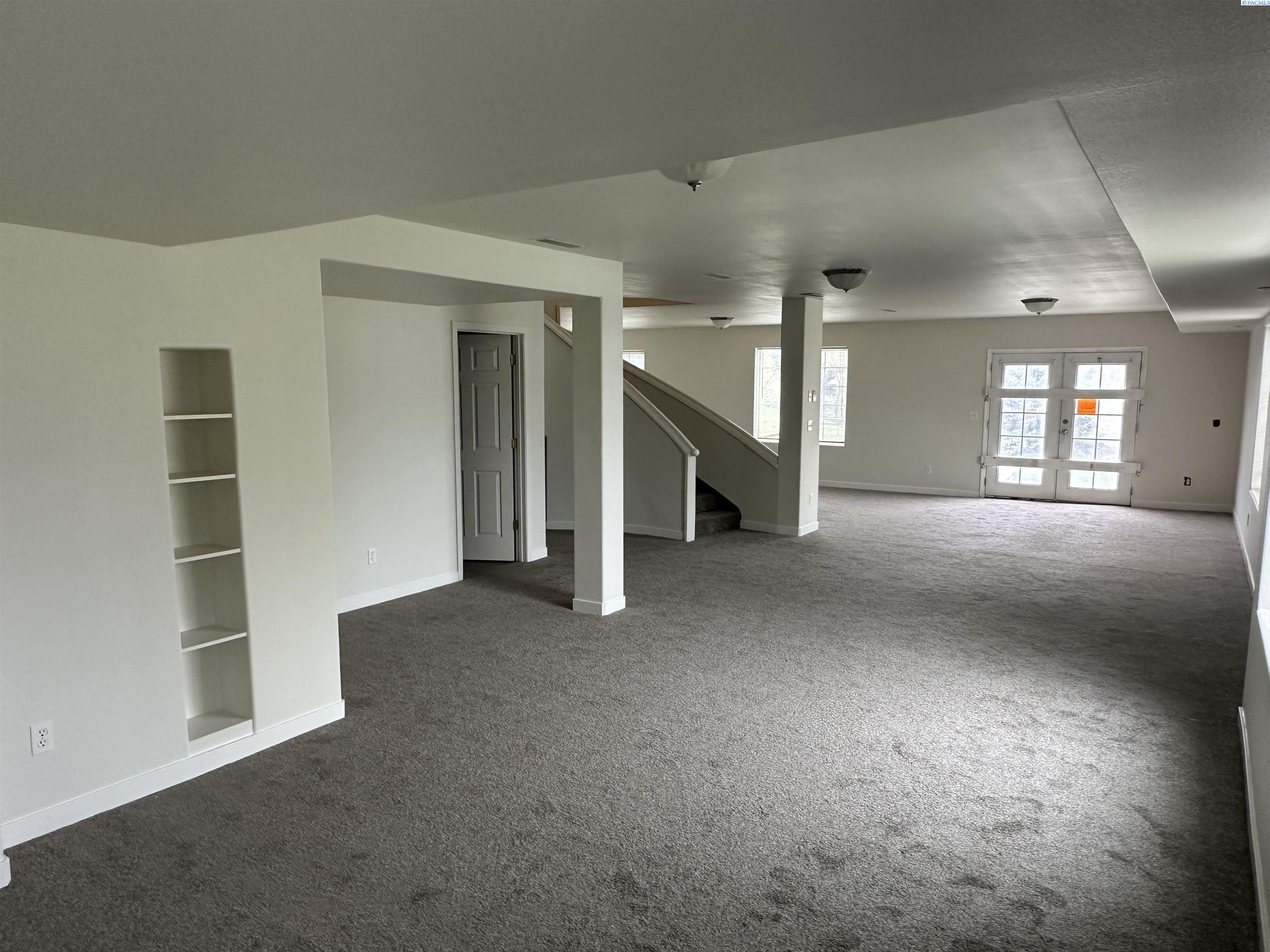 606 S Huntington Place