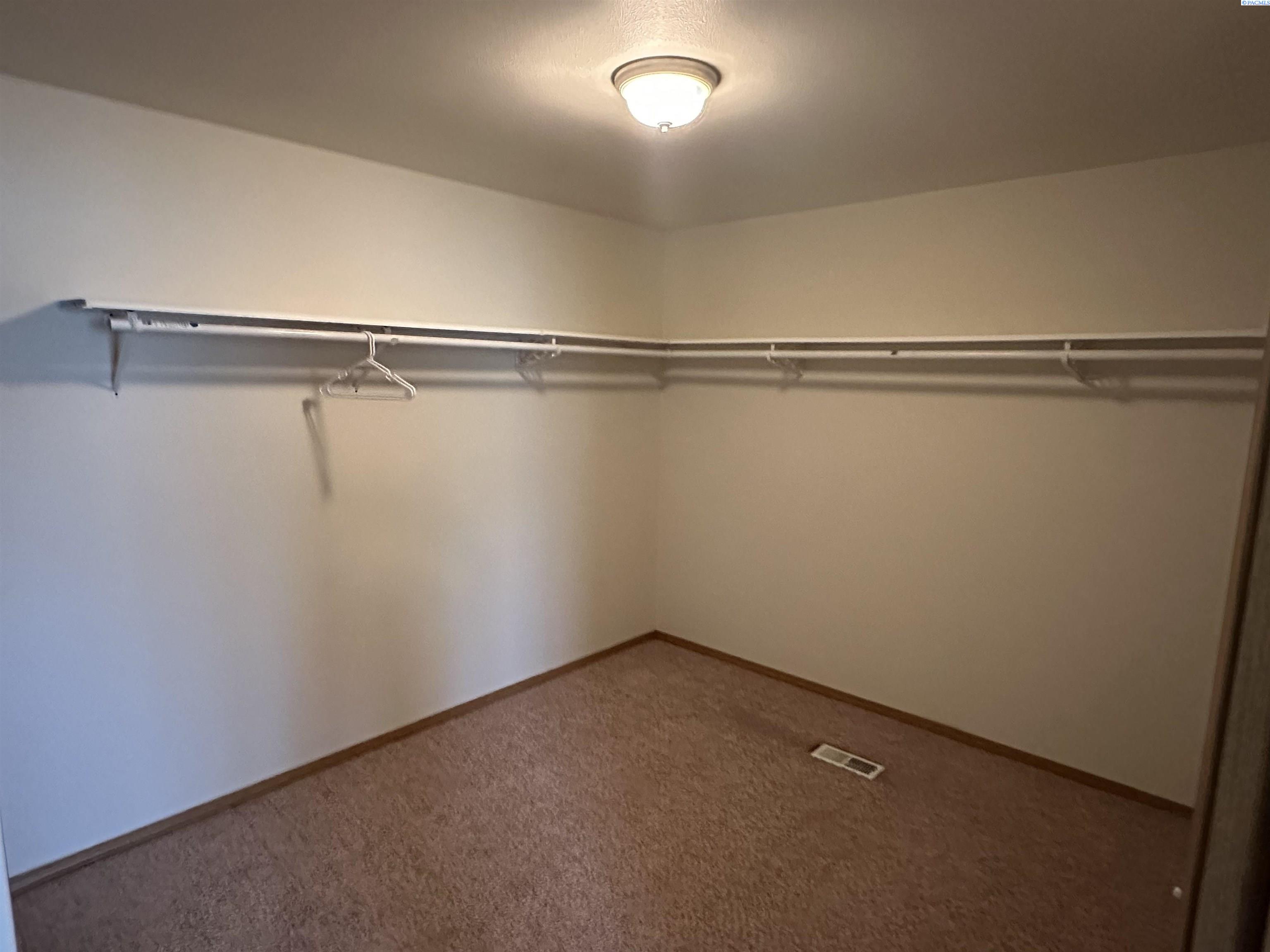 606 S Huntington Place