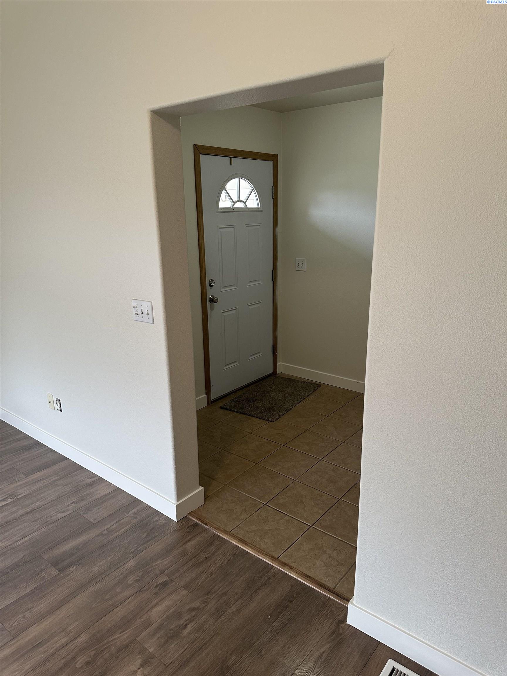 606 S Huntington Place