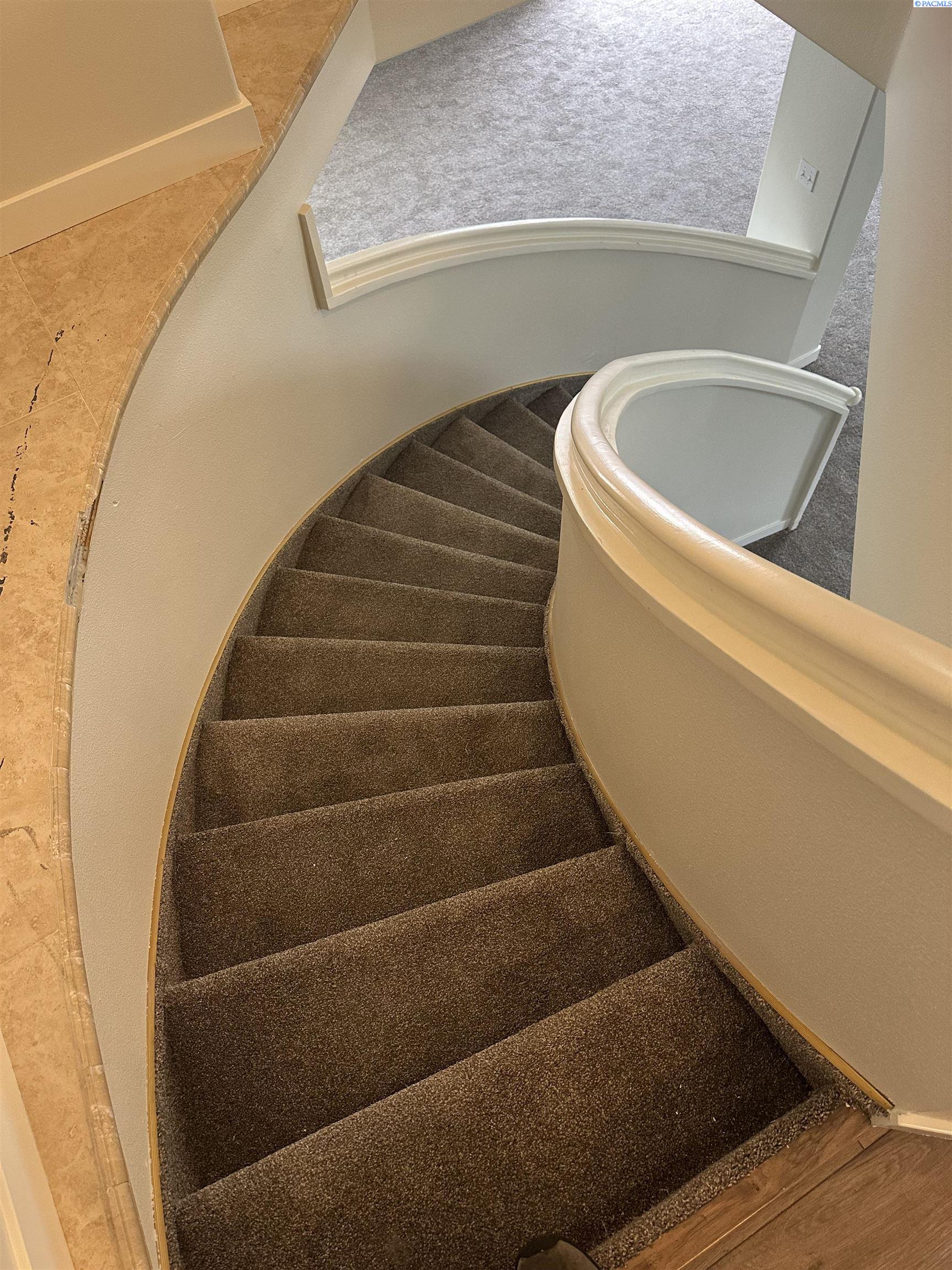 606 S Huntington Place