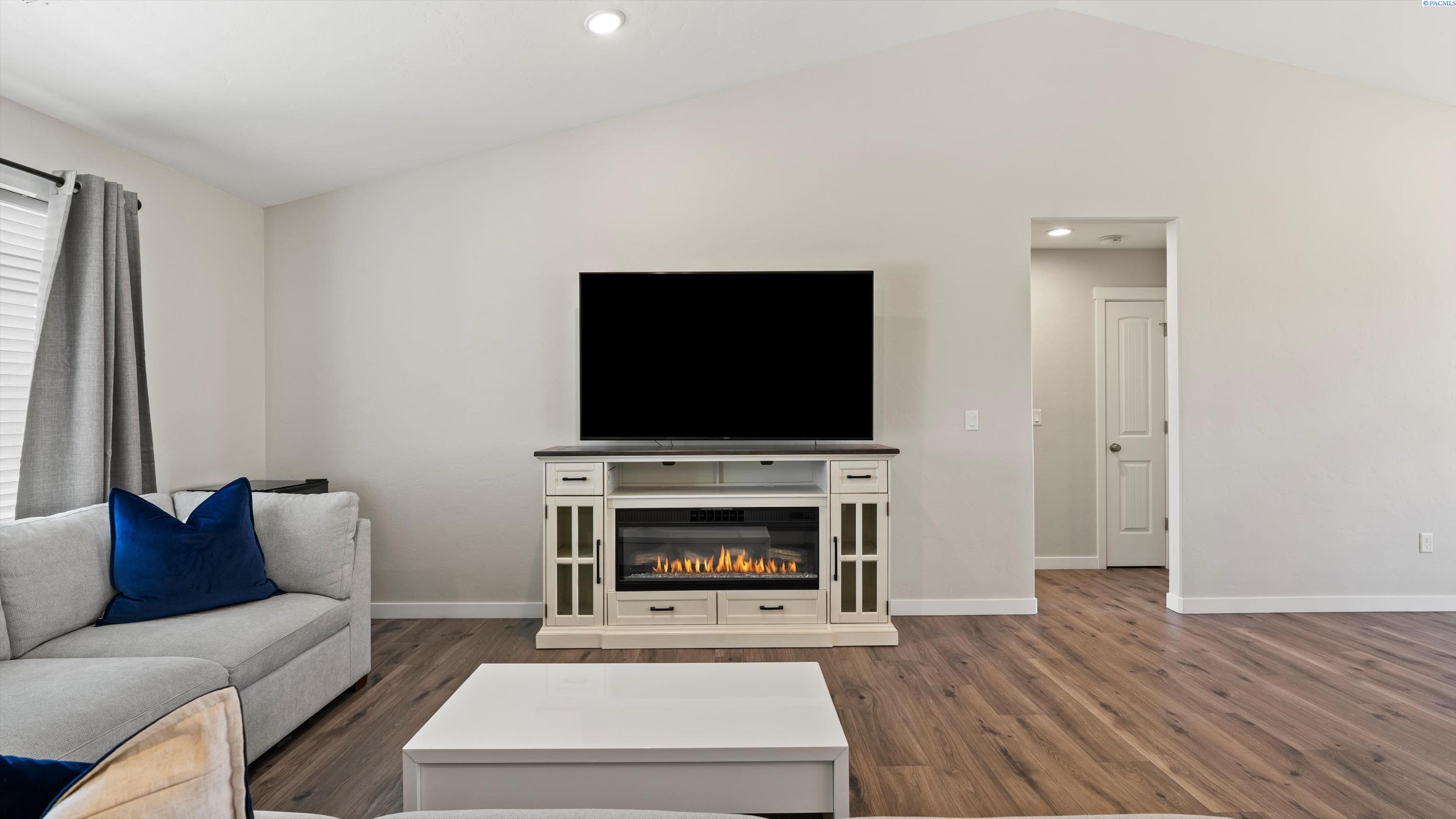 818 N Beech