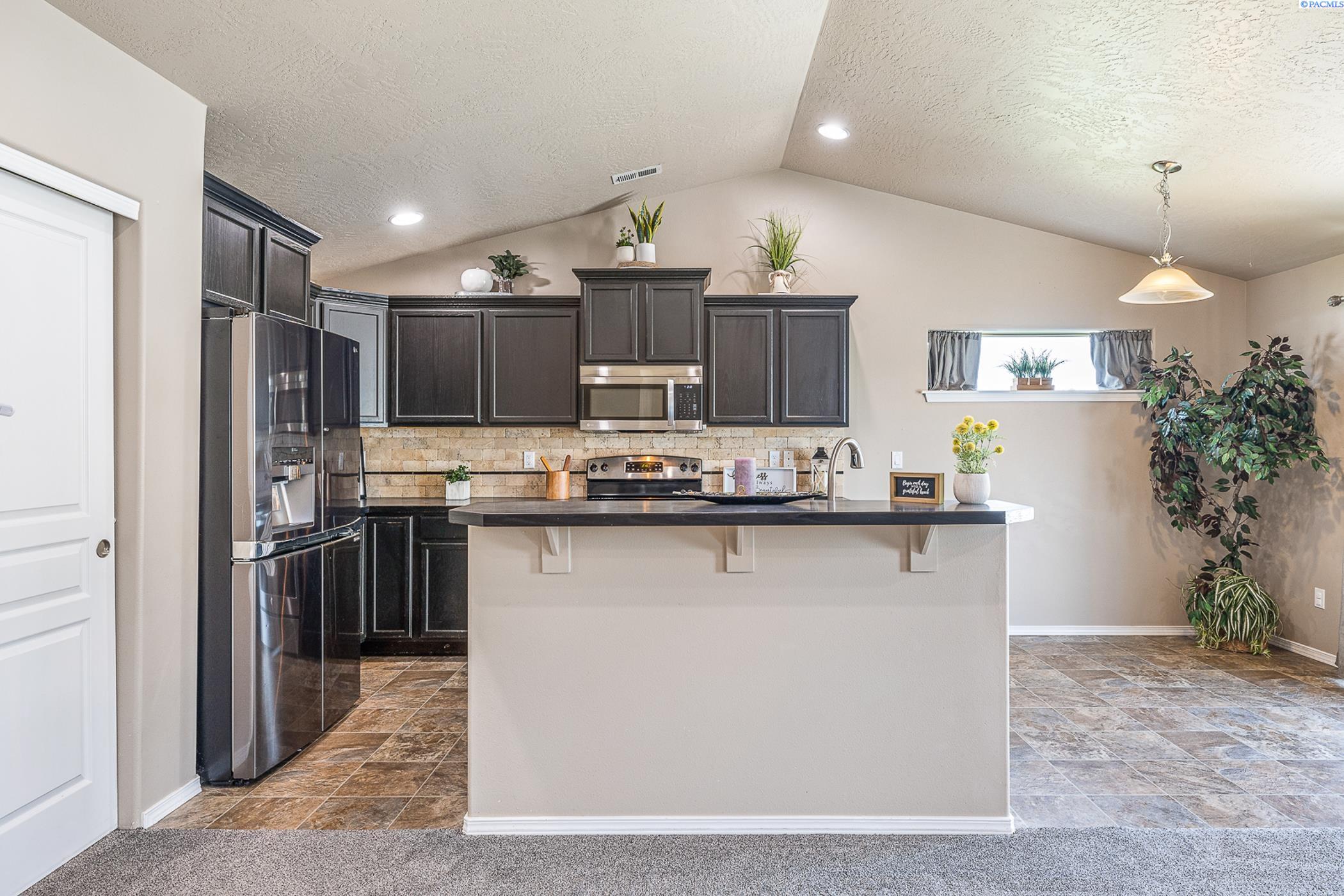 3313 Aqueduct Lane