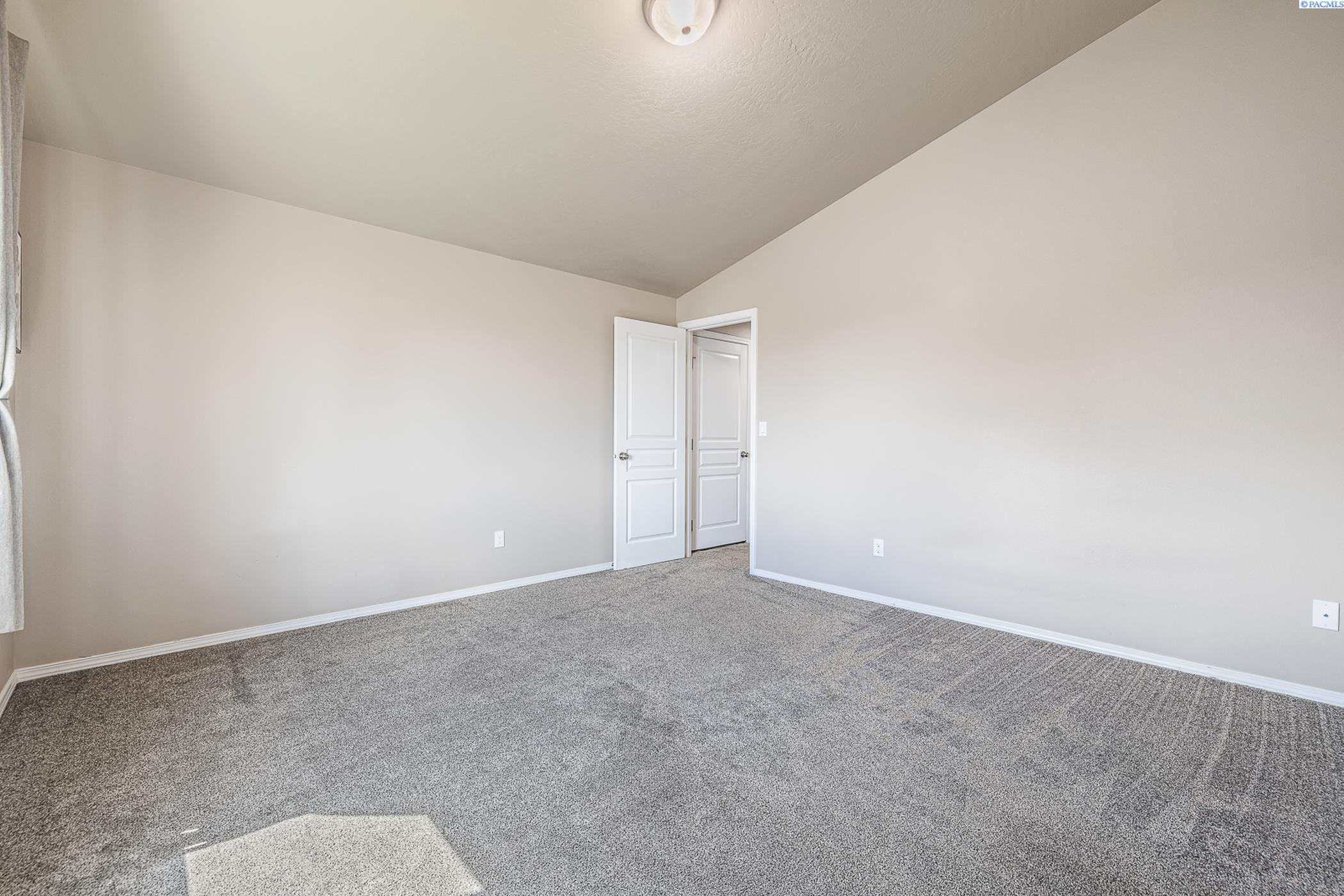 3313 Aqueduct Lane