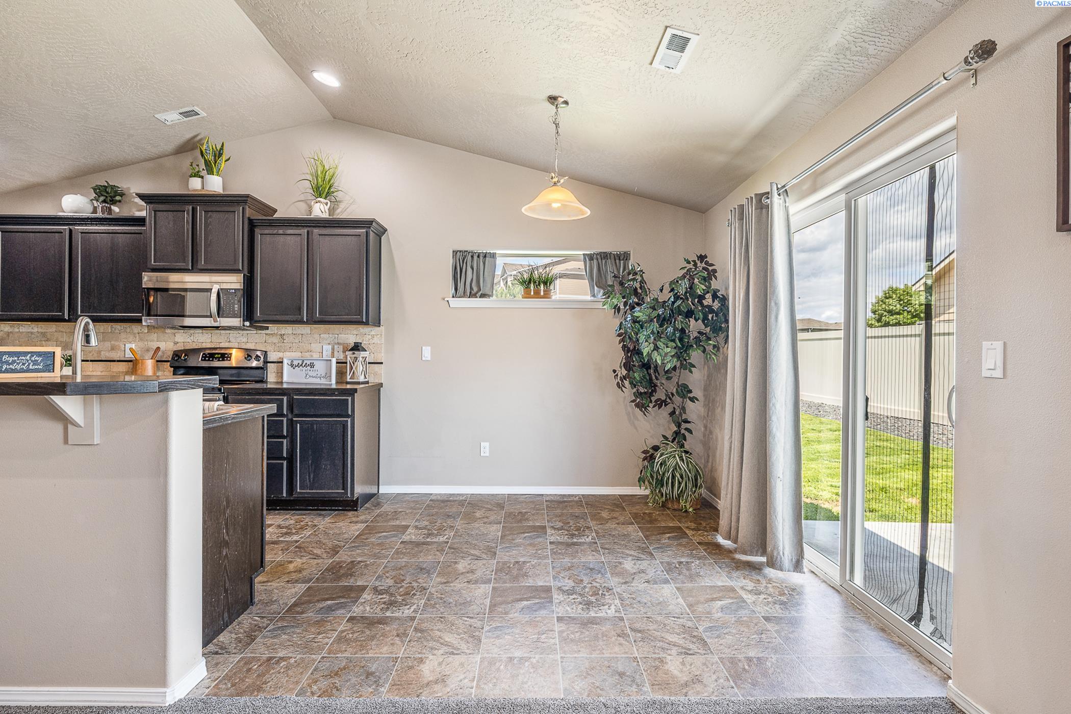 3313 Aqueduct Lane