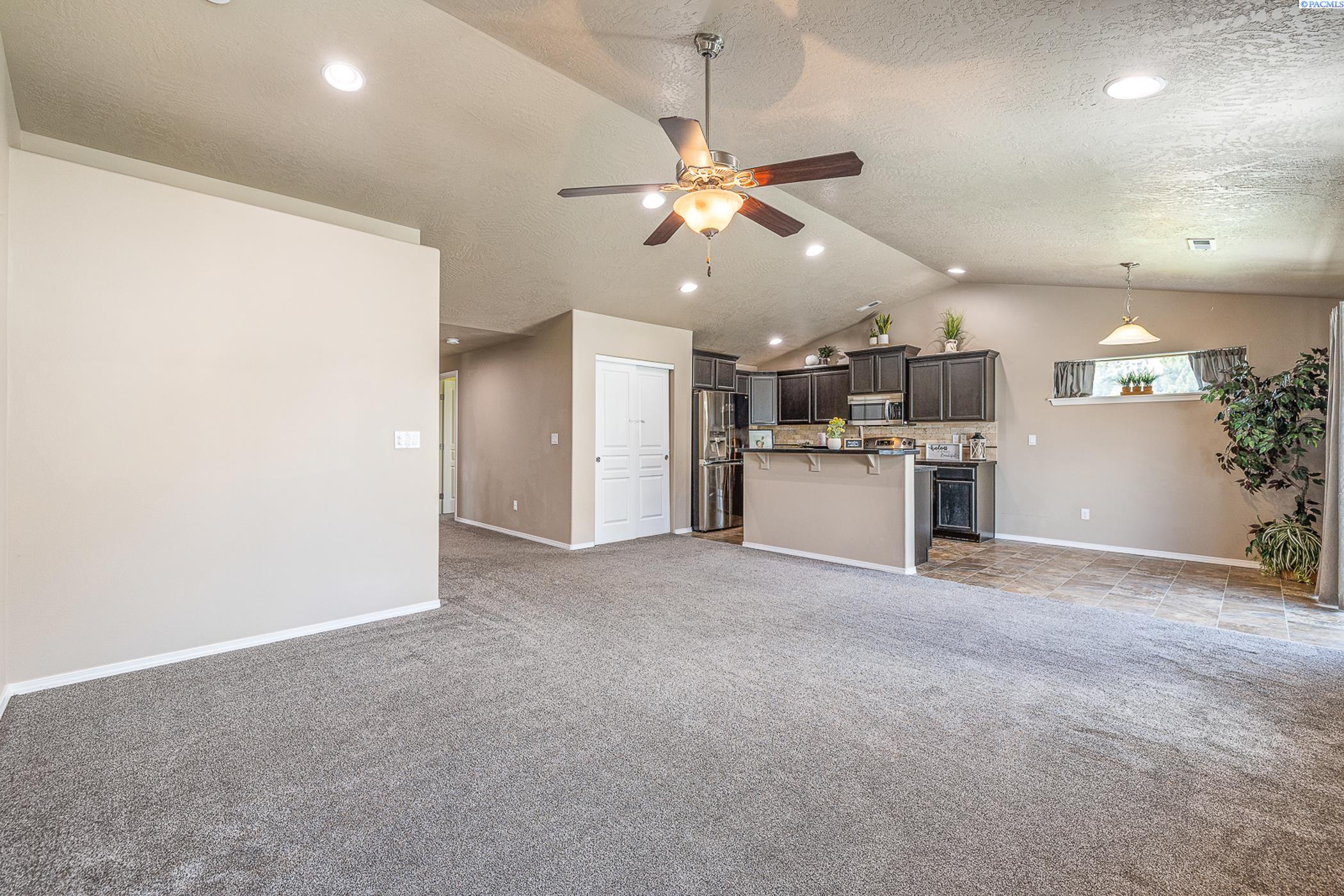 3313 Aqueduct Lane