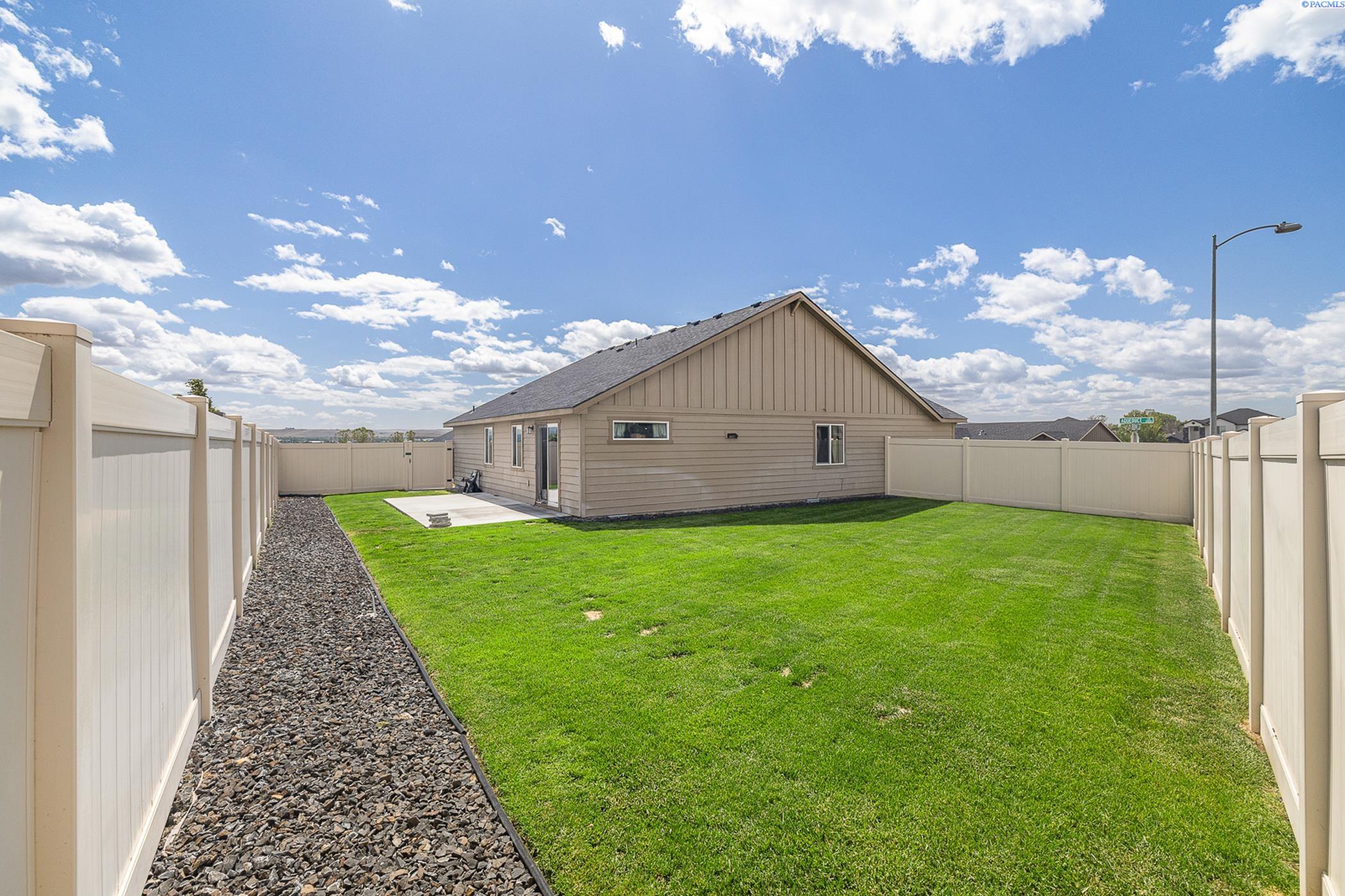 3313 Aqueduct Lane