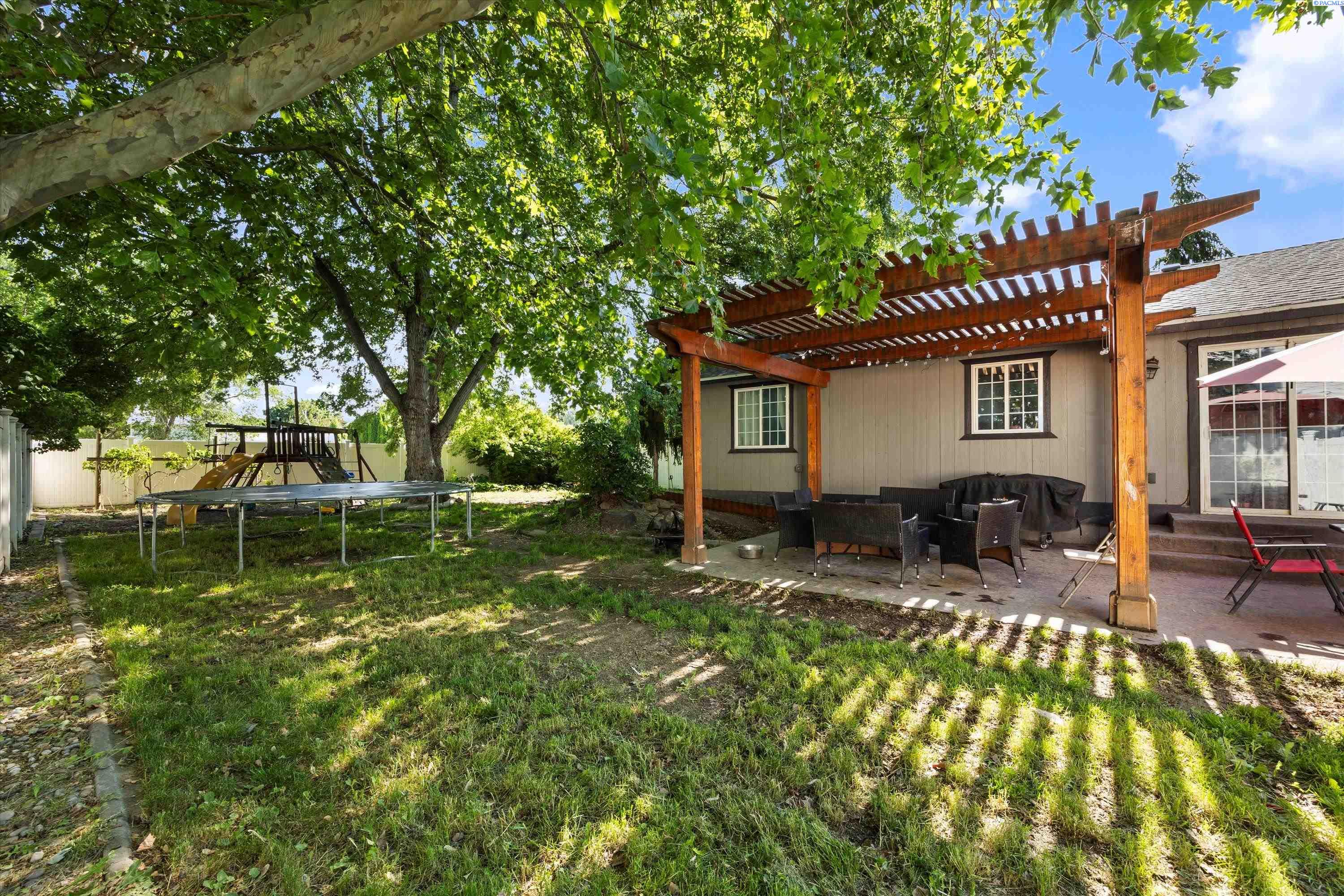 4403 S Ione St.