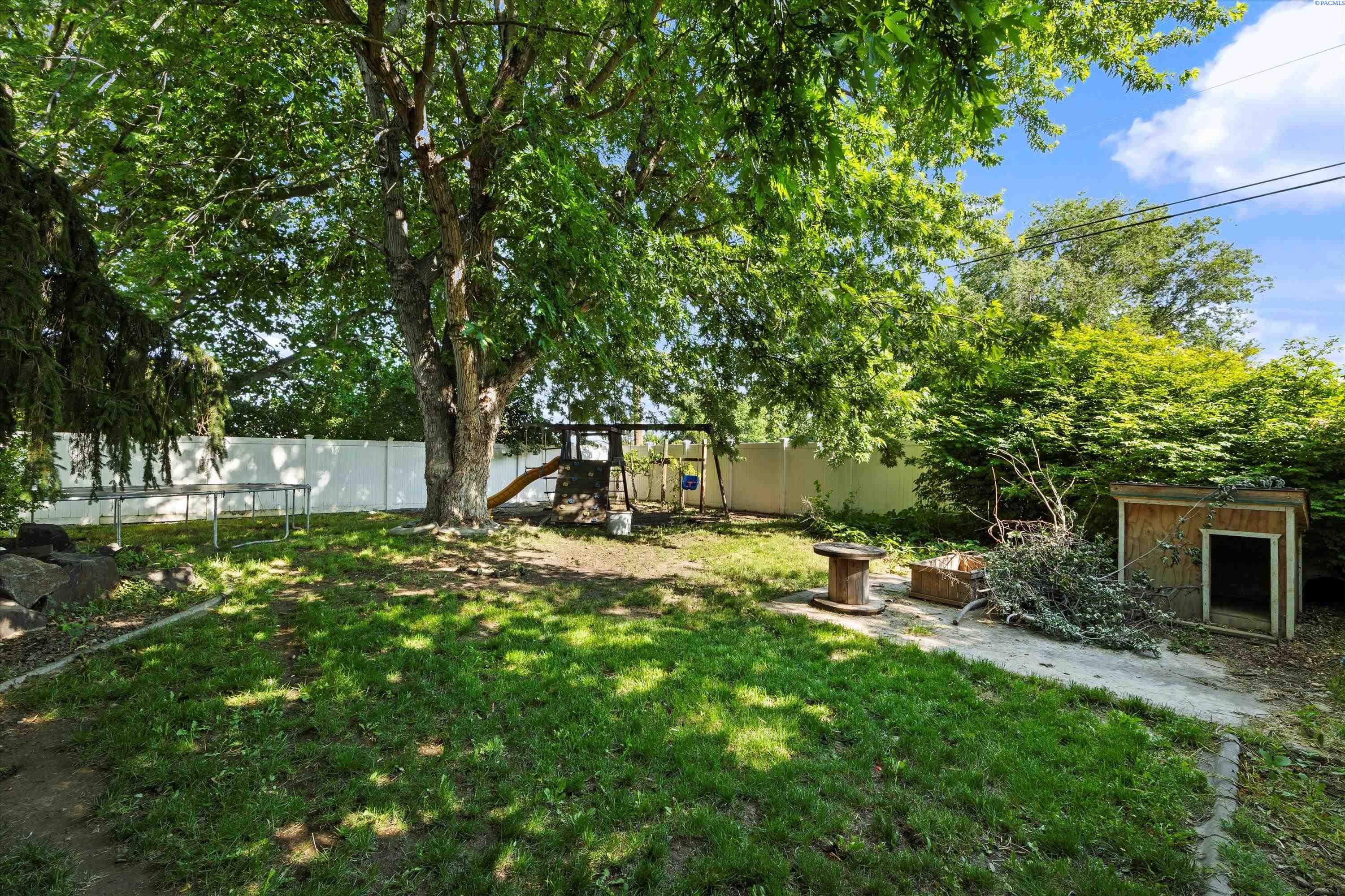 4403 S Ione St.