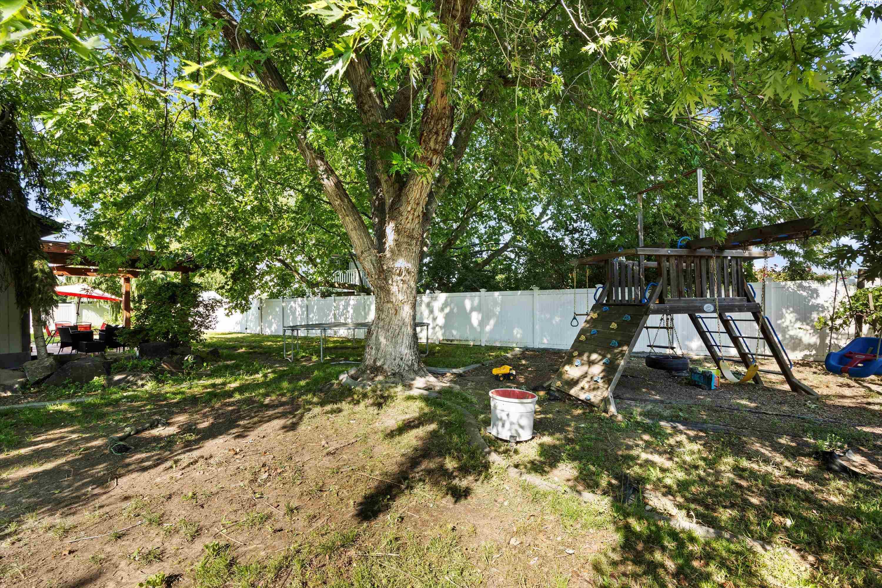 4403 S Ione St.