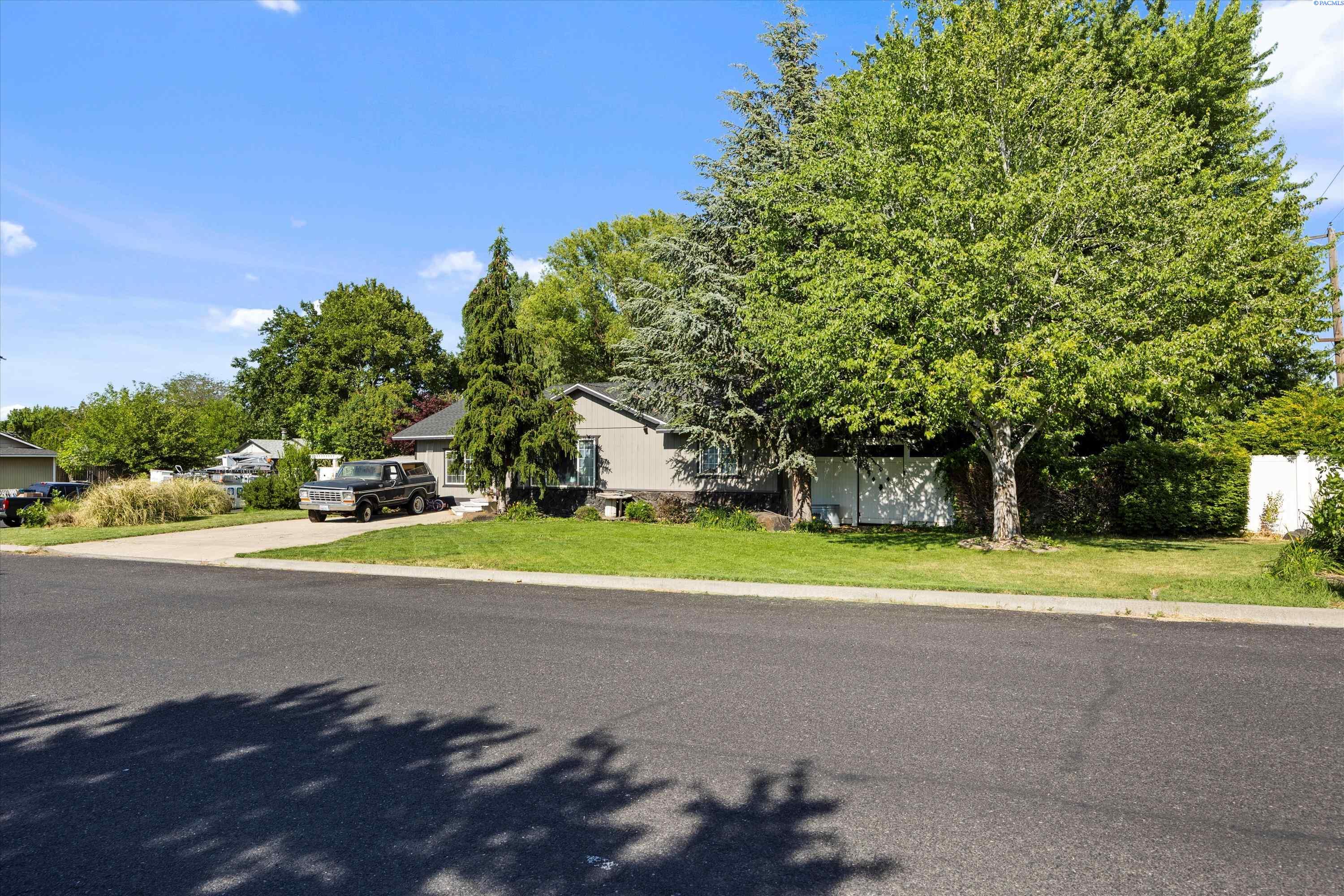 4403 S Ione St.