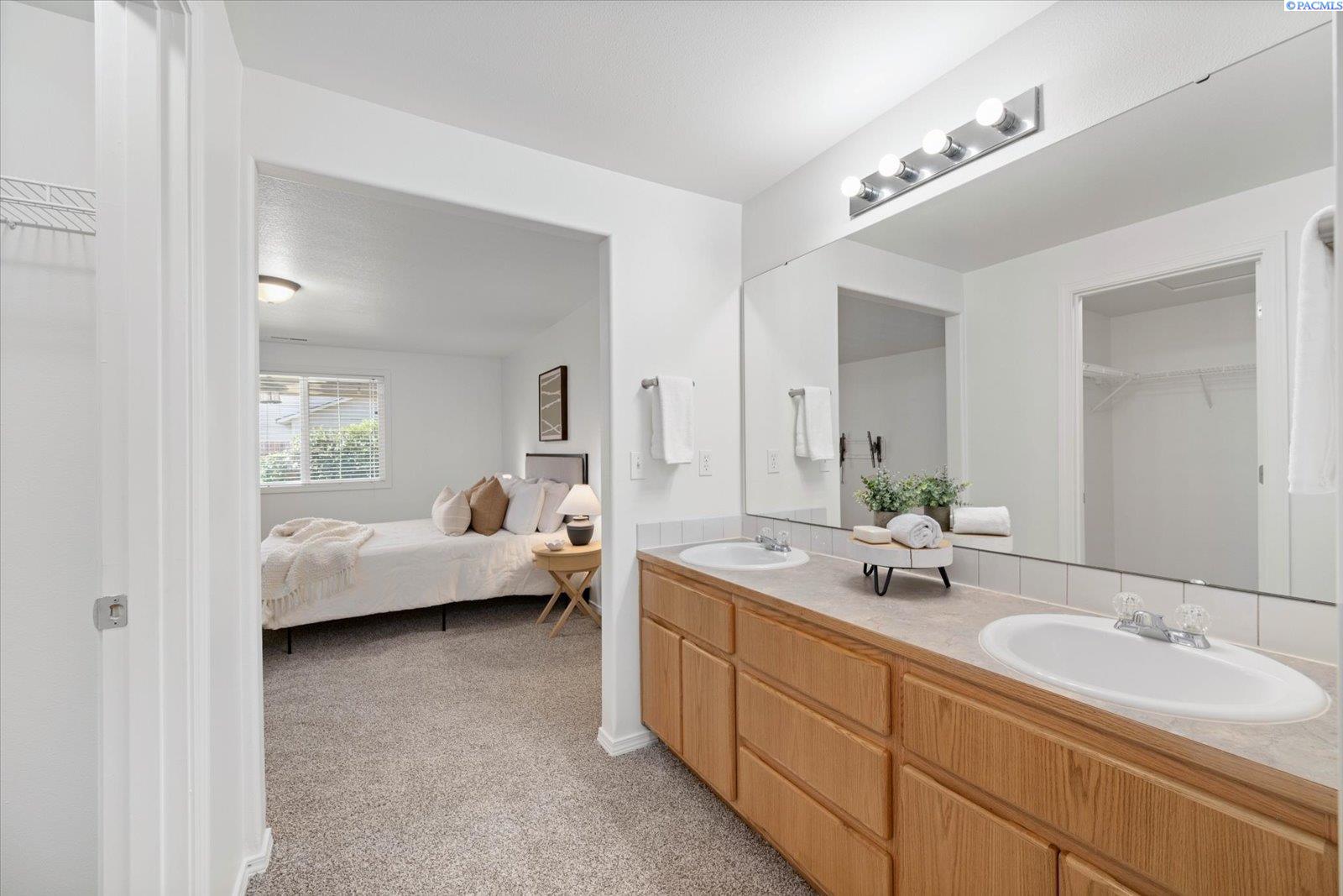1713 W 39th