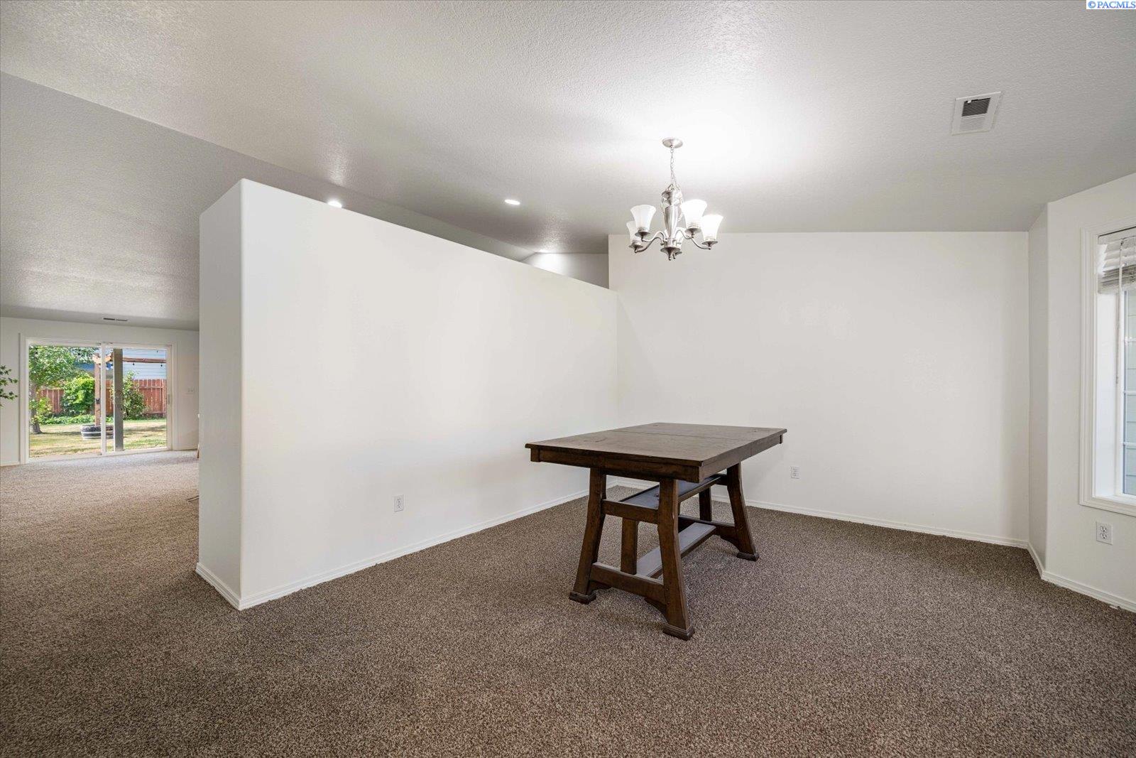 1713 W 39th