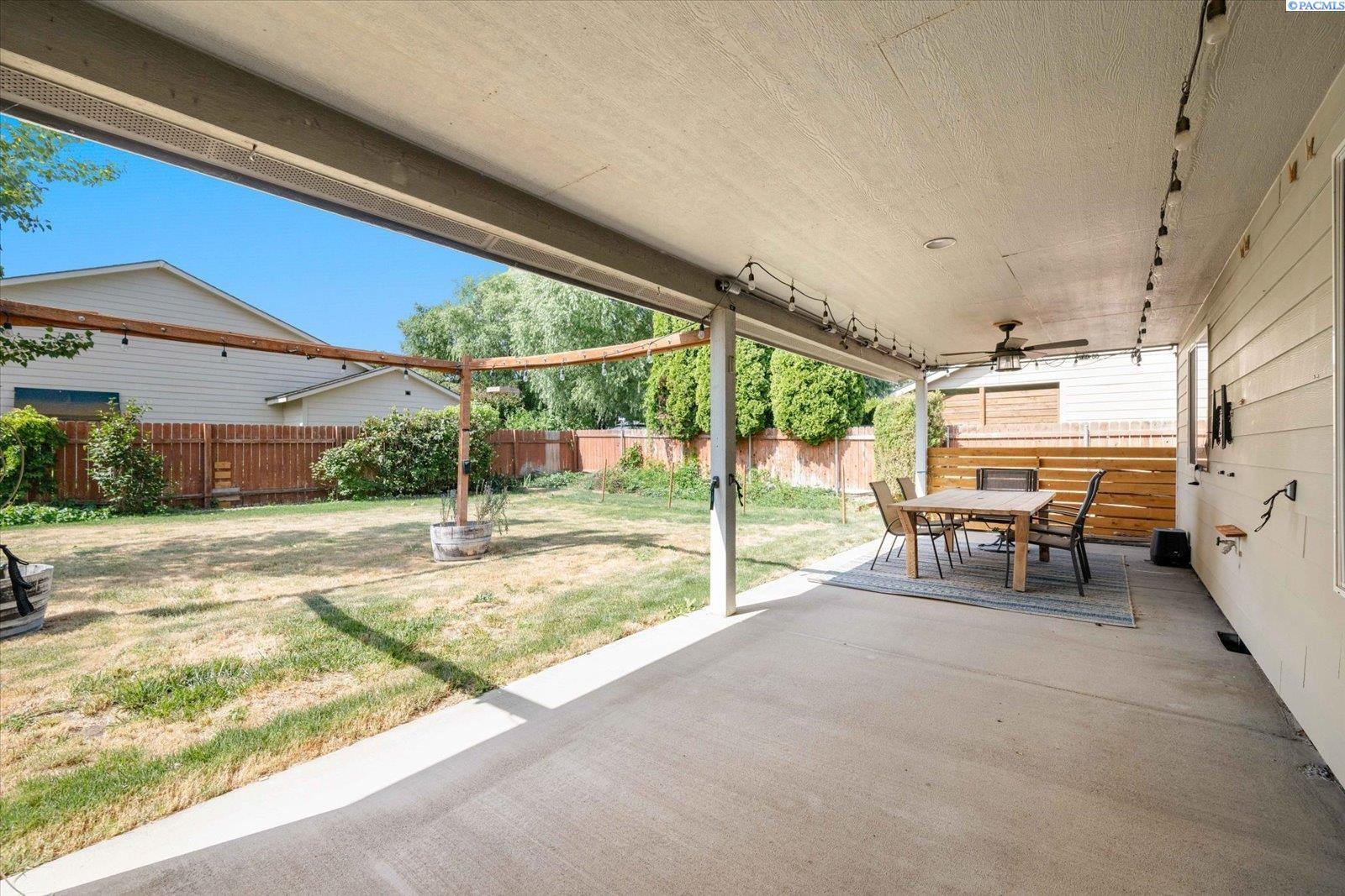 1713 W 39th