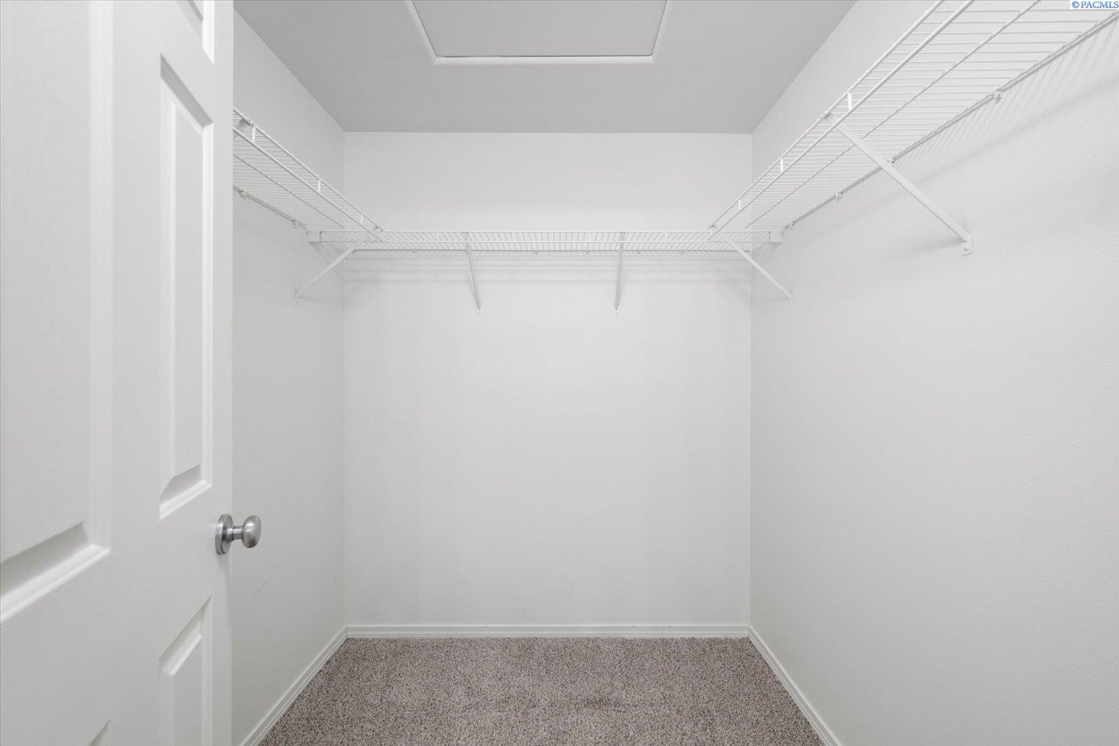 1713 W 39th
