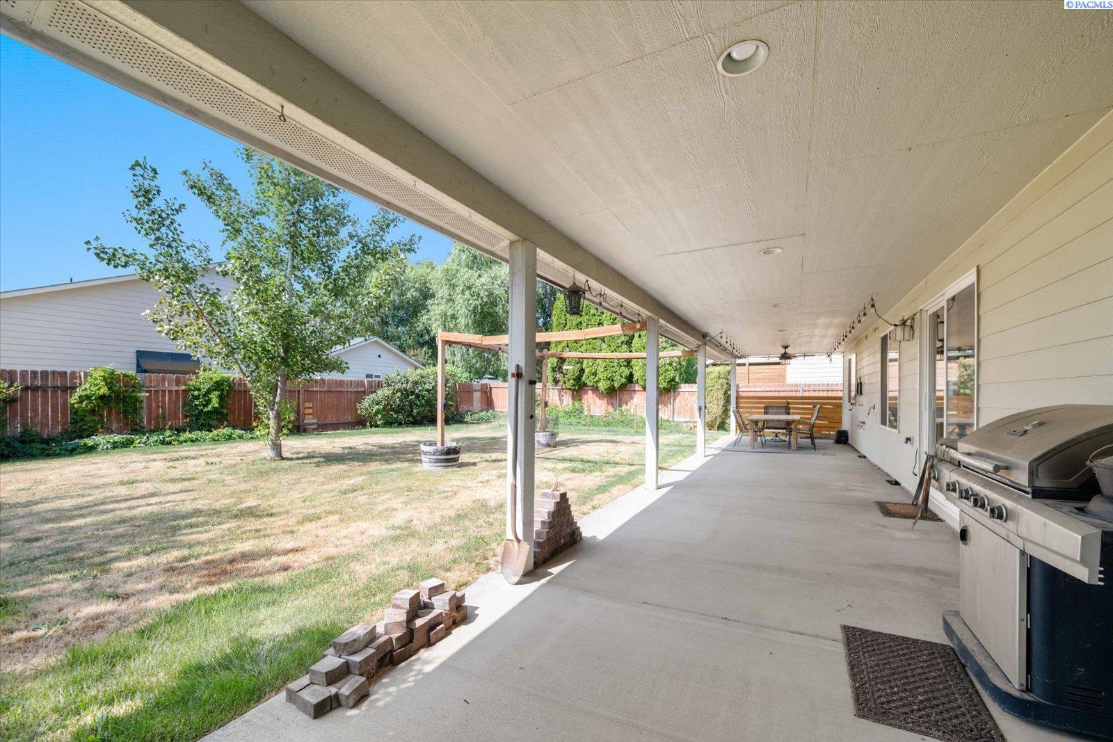 1713 W 39th