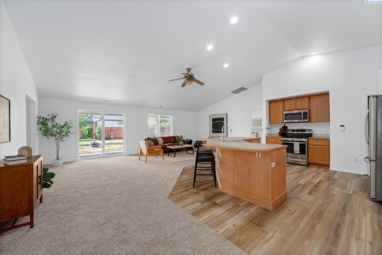 1713 W 39th