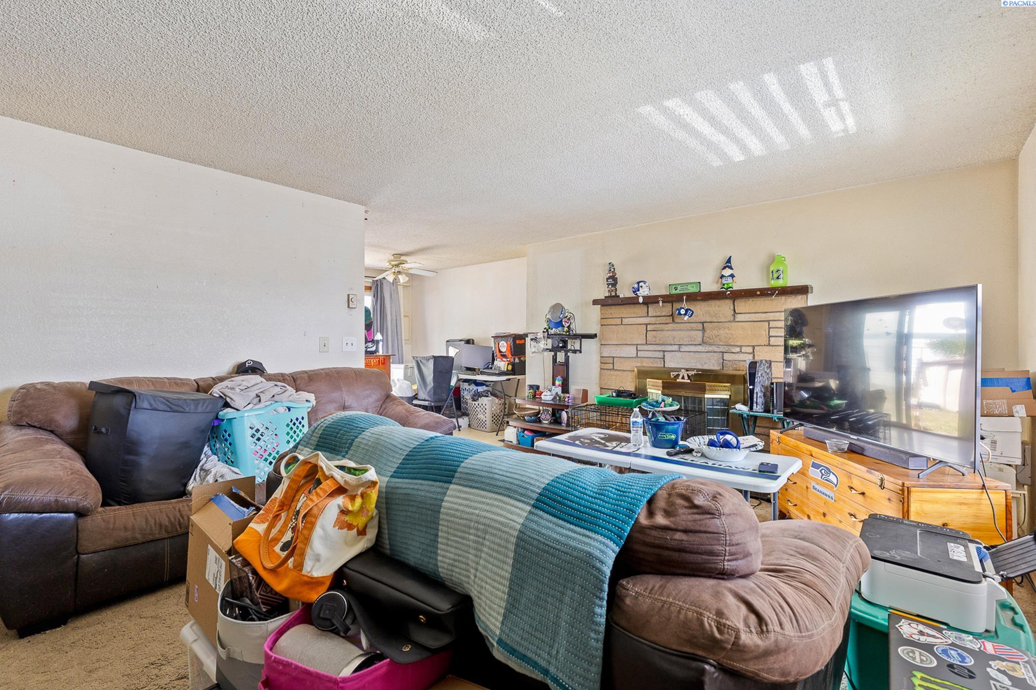 3604 W 5th Court