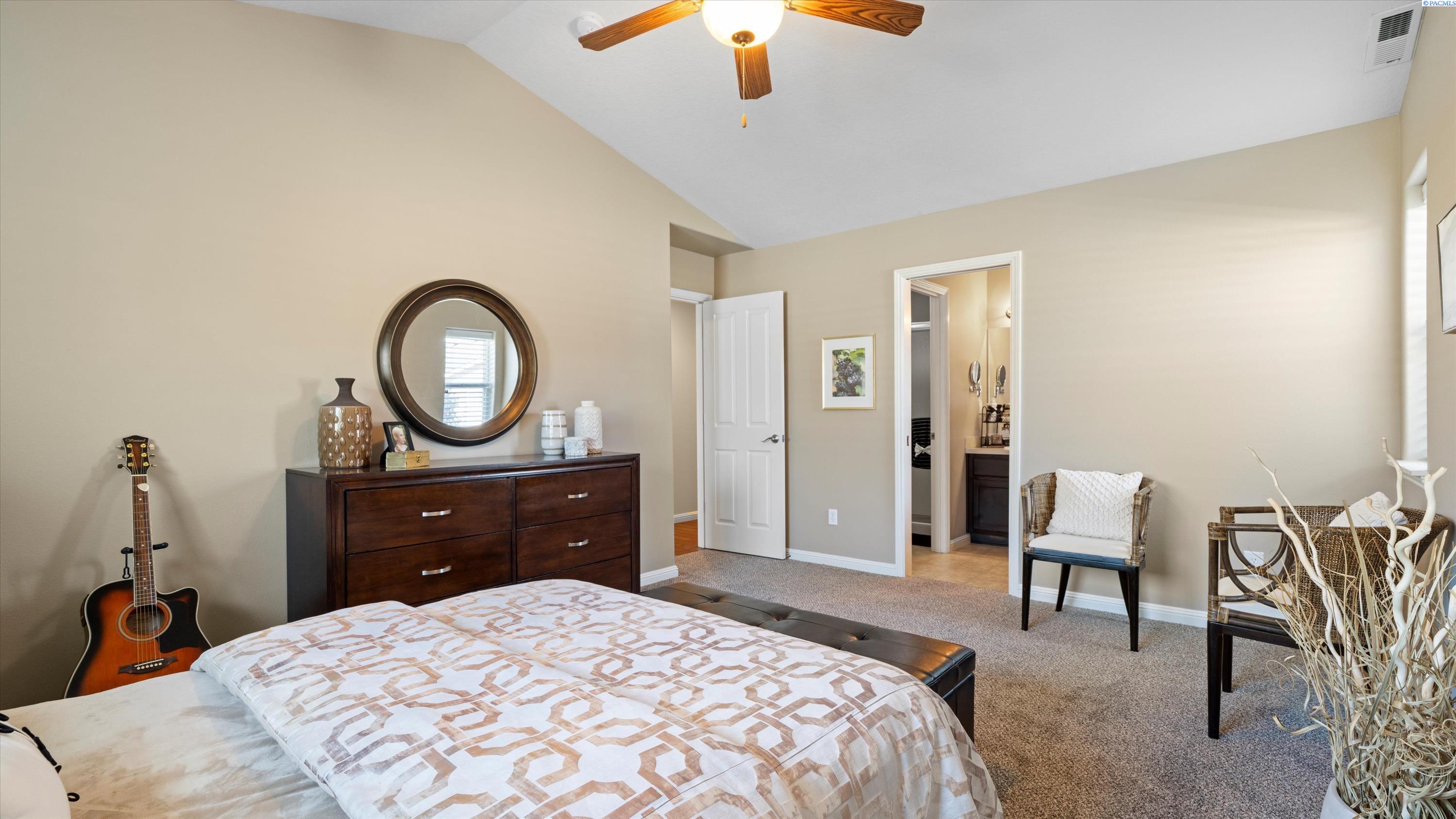 4403 Monterey Dr