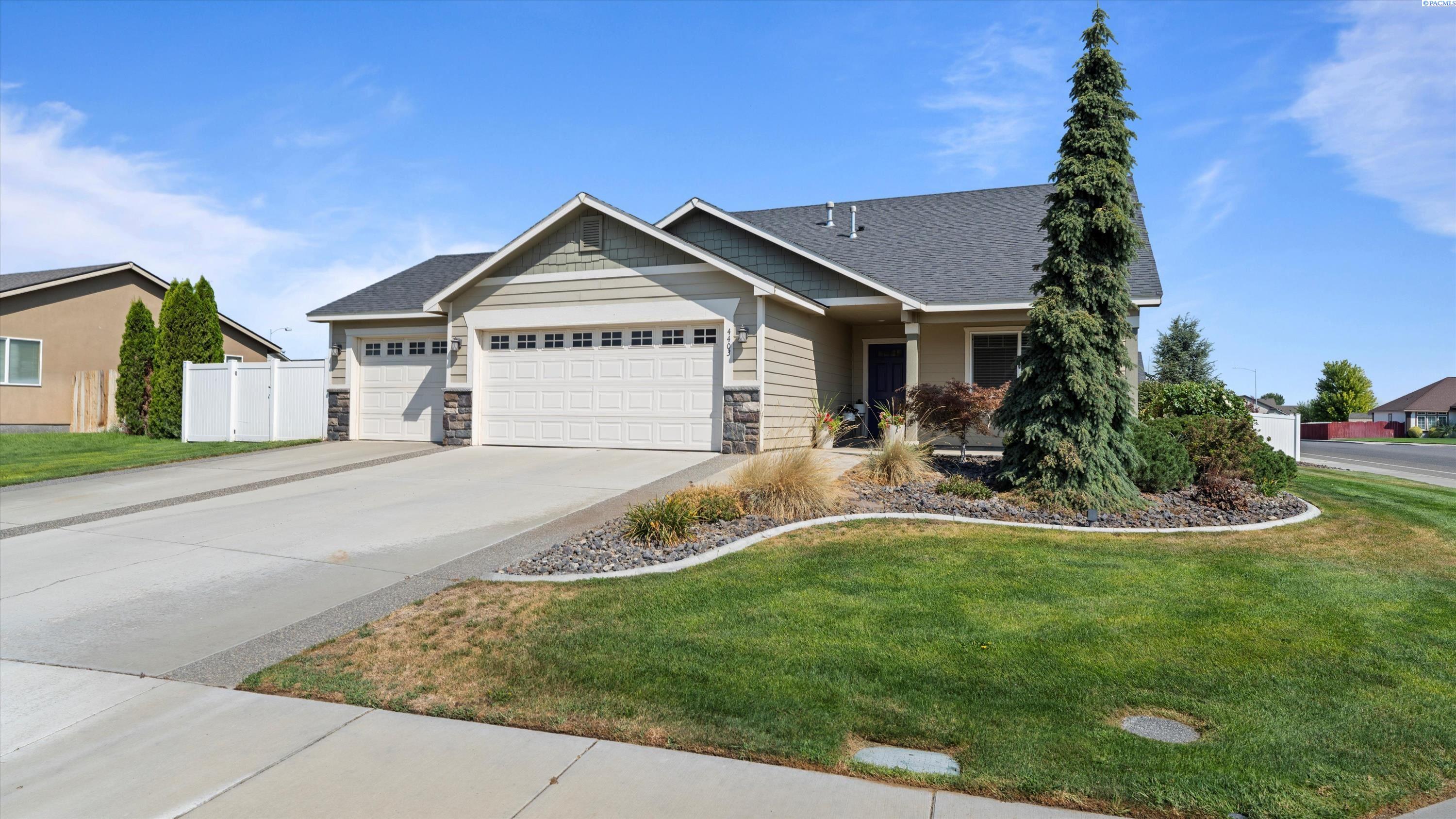 4403 Monterey Dr