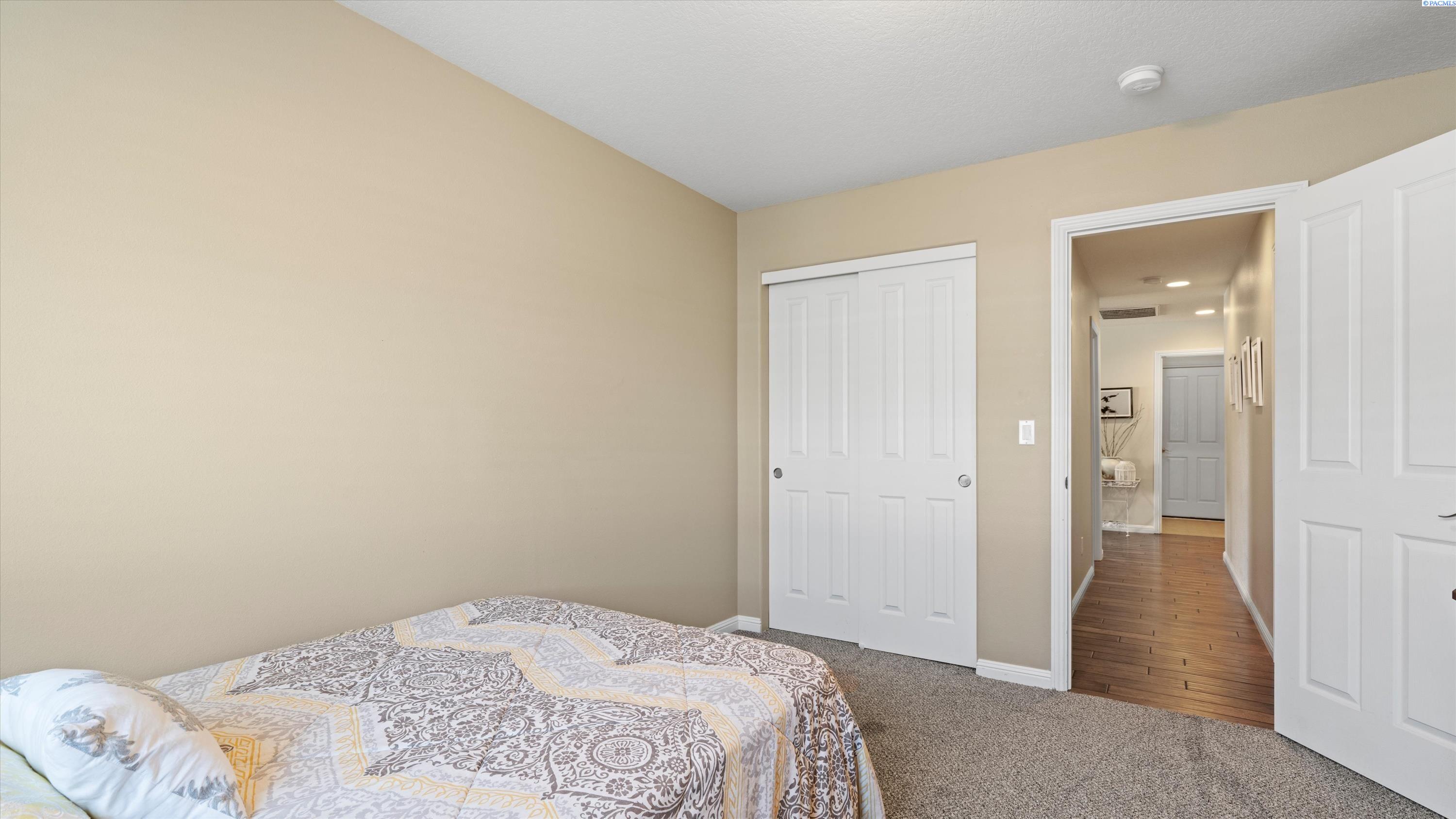 4403 Monterey Dr